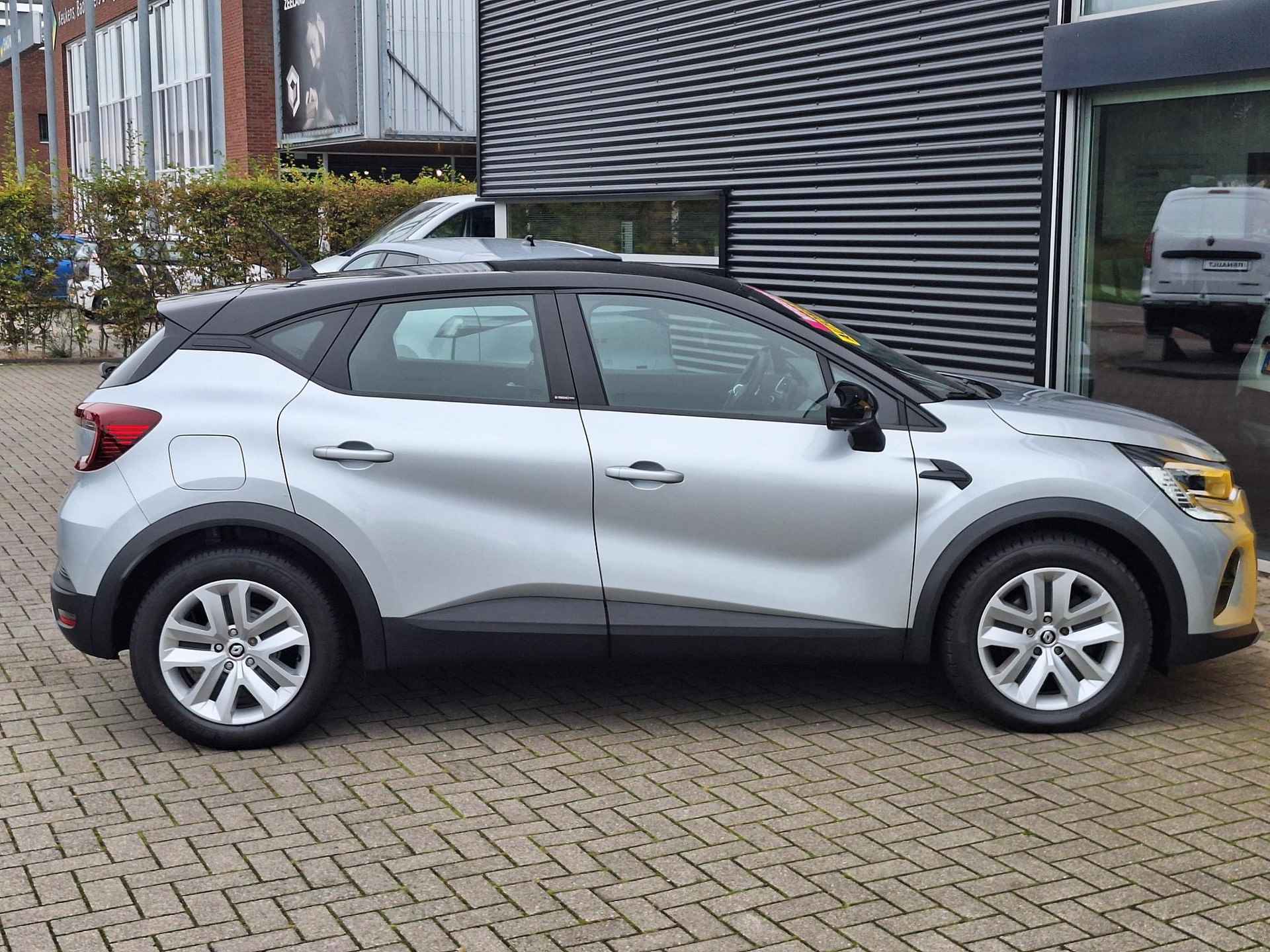 Renault Captur 1.6 E-Tech Hybrid 145 Business Edition - 7/44