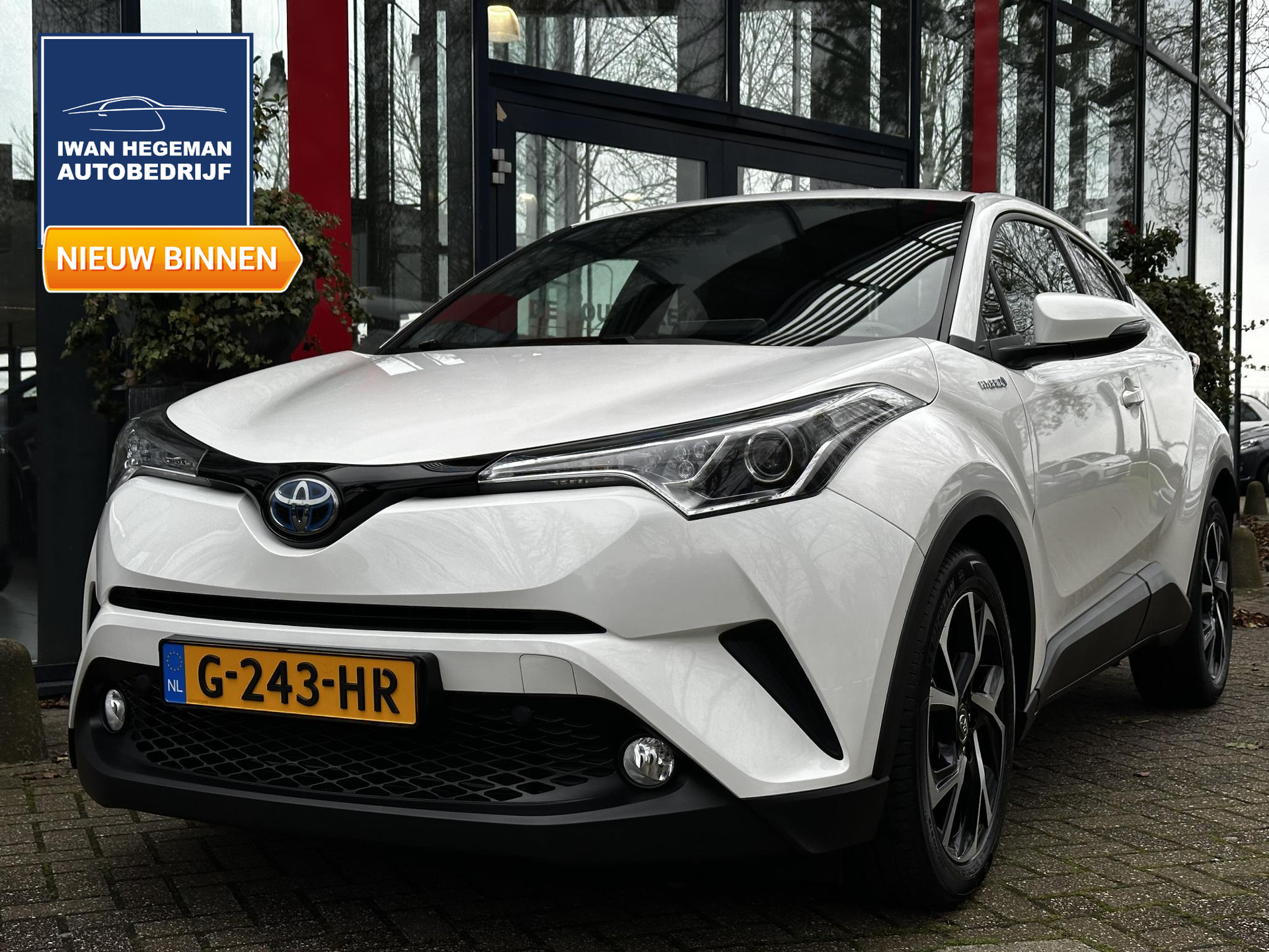 Toyota C-HR 1.8 Hybrid Dynamic AUTOMAAT | Navi | Parkeercamera | Cruise Control | LM Velgen | Stoelverwarming