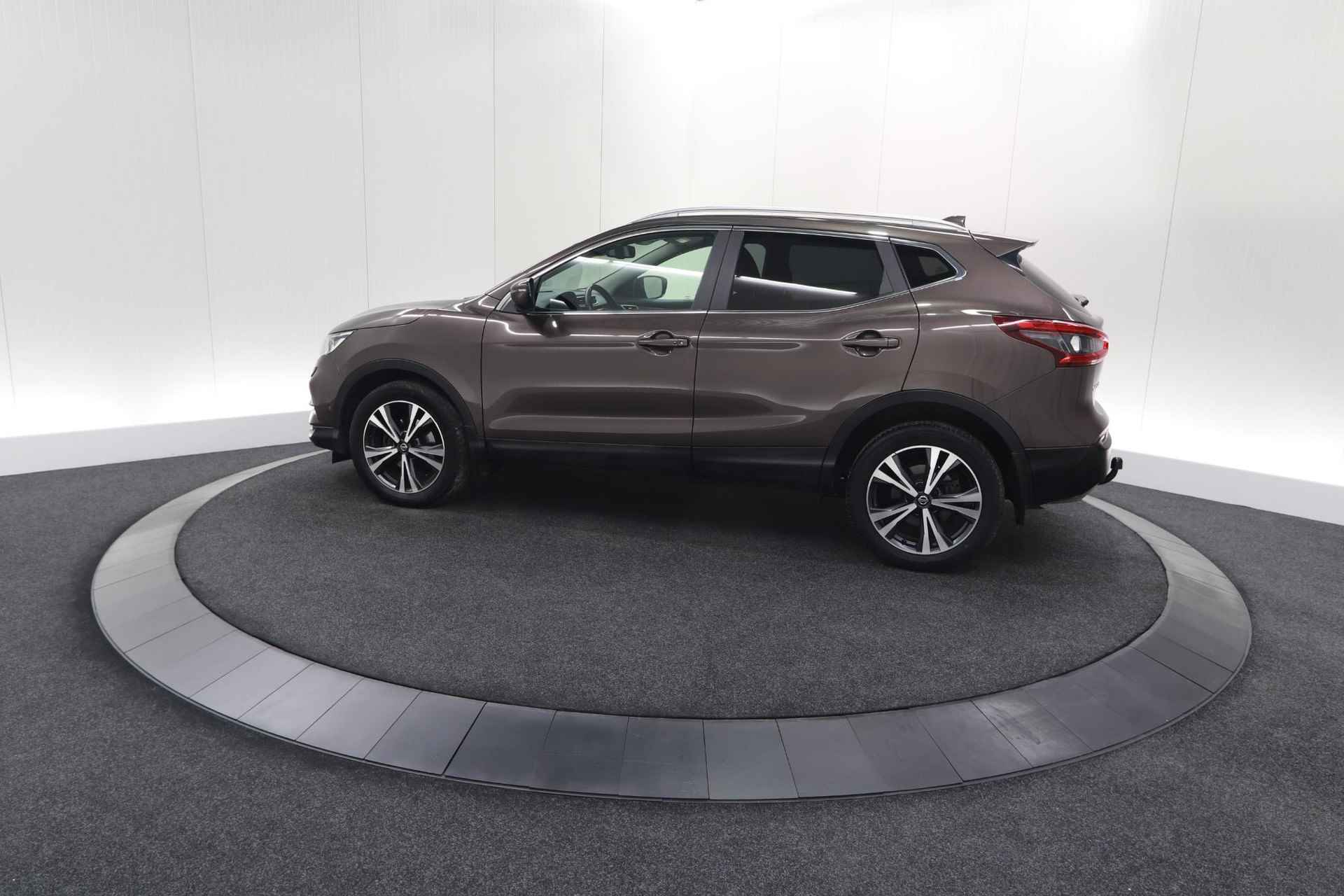 Nissan Qashqai 1.3 DIG-T 160 Tekna | Trekhaak | 360 Camera | Adaptieve Cruise Control | Dodehoekdetectie - 71/79