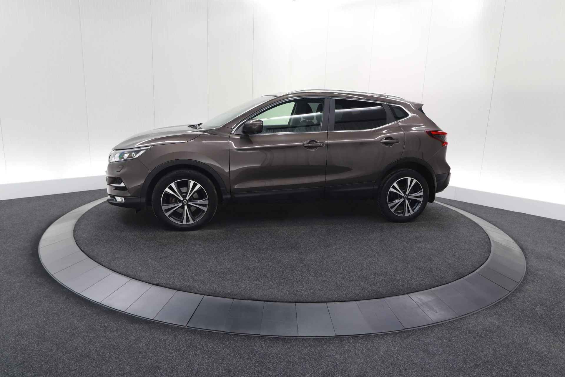 Nissan Qashqai 1.3 DIG-T 160 Tekna | Trekhaak | 360 Camera | Adaptieve Cruise Control | Dodehoekdetectie - 72/79