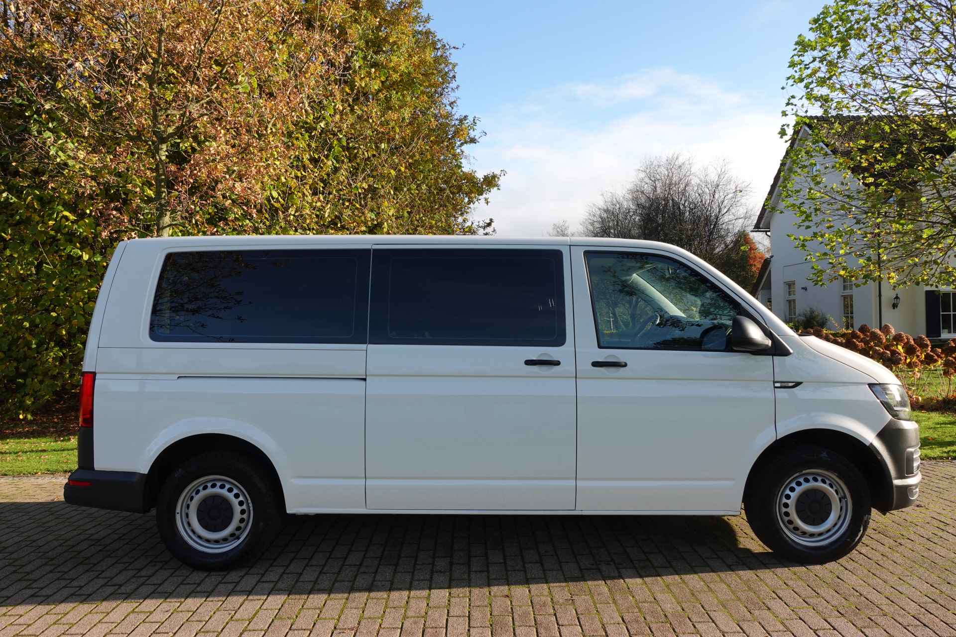 Volkswagen Transporter Kombi 2.0 TDI L2H1 INCL BTW - 5/24