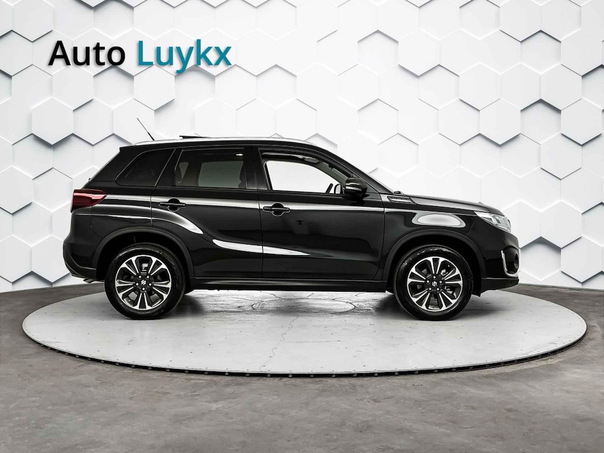 Suzuki Vitara 1.4 Boosterjet Style Smart Hybrid | Panoramadak | Leder/Alcantara | Keyless Entry - 10/40