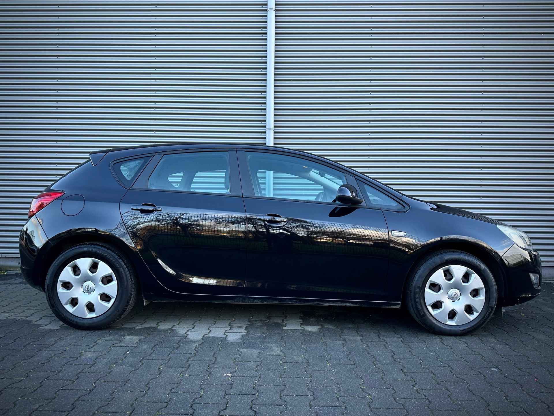 Opel Astra Astra 1.6 Edition AUTOMAAT - 24/25