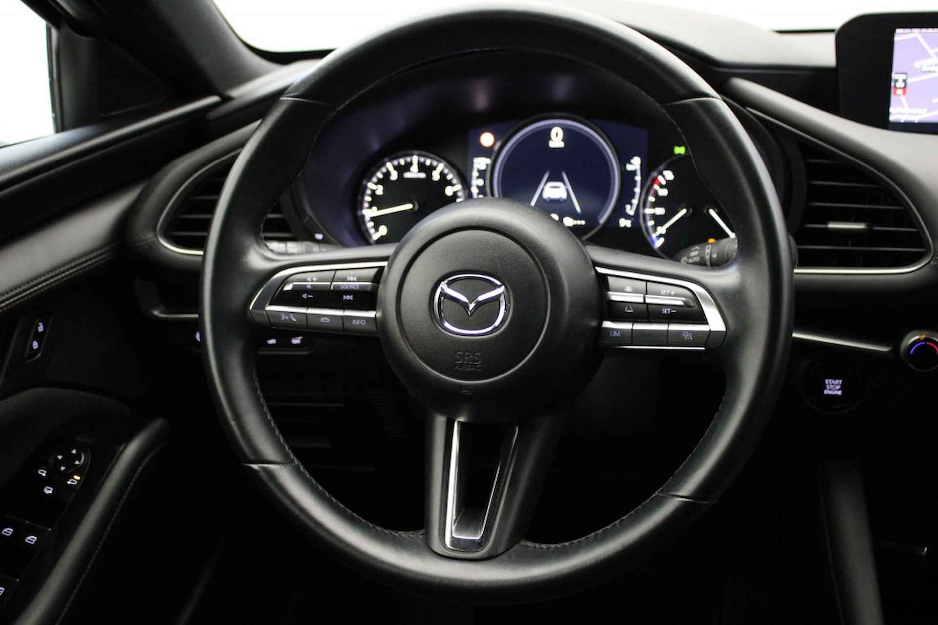 MAZDA 3 2.0 Skyactiv-G M Hybrid 122  Automaat - Navi, Cruise - 10/21