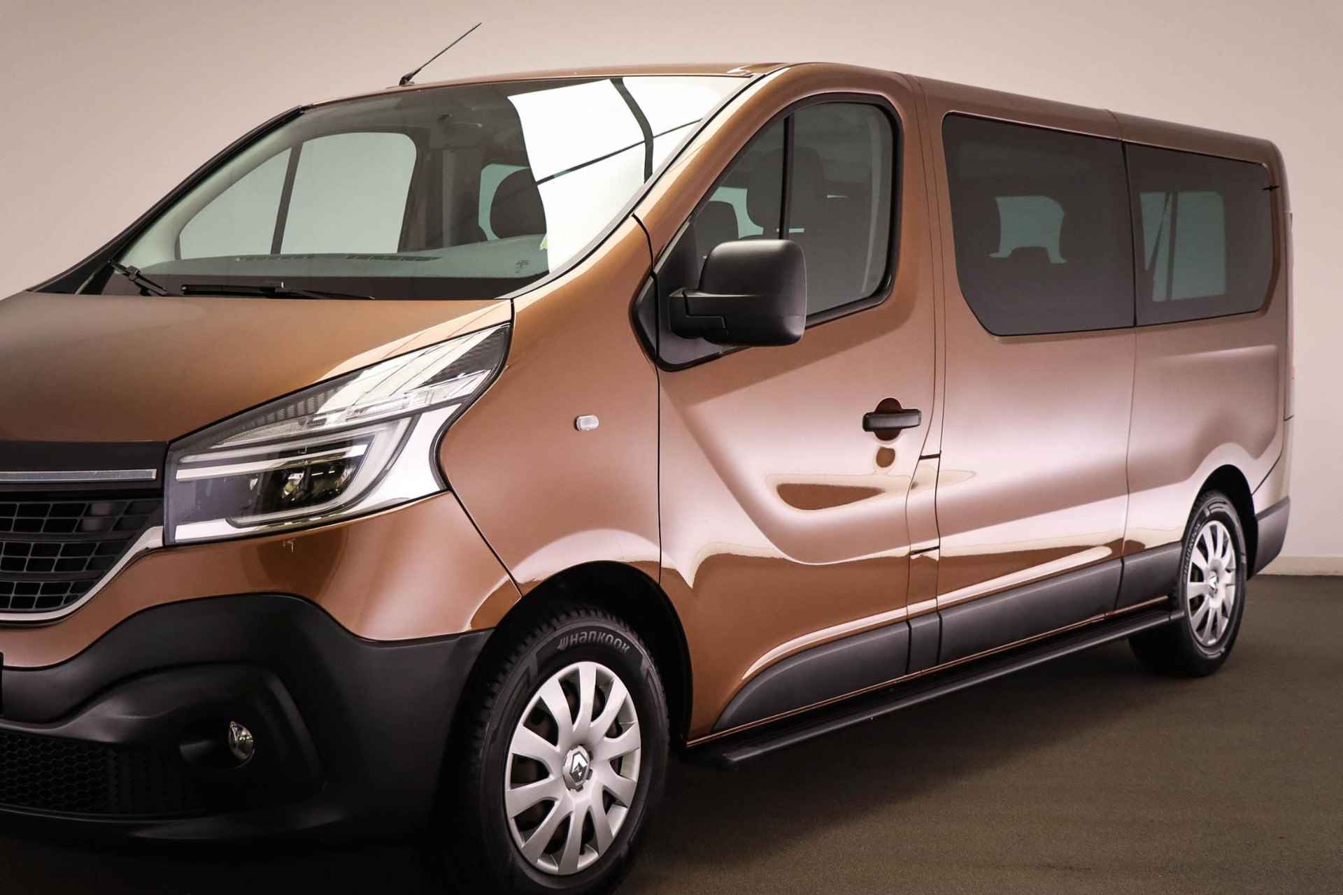 Renault Trafic Passenger 2.0 dCi 120 Grand Zen | LED | AIRCO | CRUISE | NAVI | APPLE | TREKHAAK | INCL. BTW/BPM - 15/53