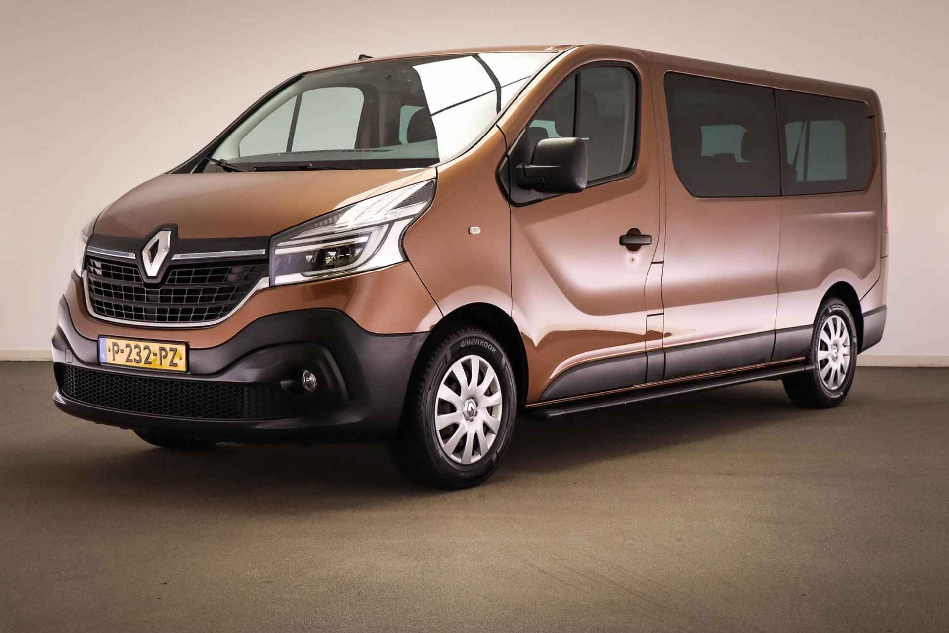 Renault Trafic Passenger 2.0 dCi 120 Grand Zen 9-PERSOONS | LED | AIRCO | CRUISE | NAVI | APPLE | TREKHAAK | INCL. BTW/BPM - 52/53