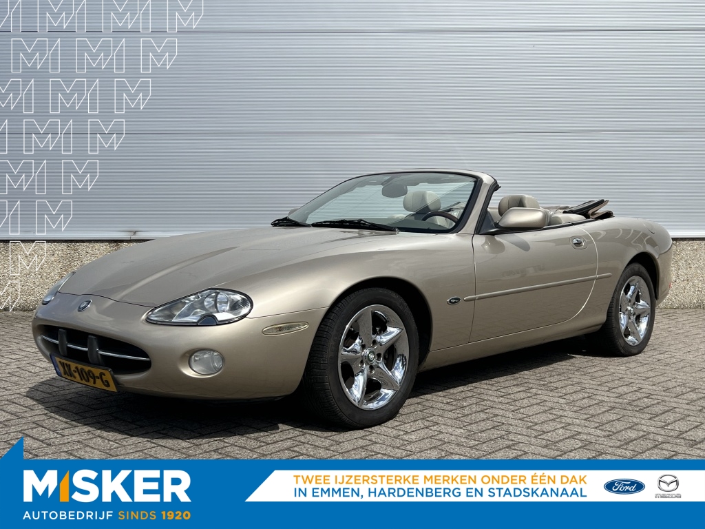 Jaguar XK8 4.0 V8 Convertible | Premium Audio | Memorystoelen |