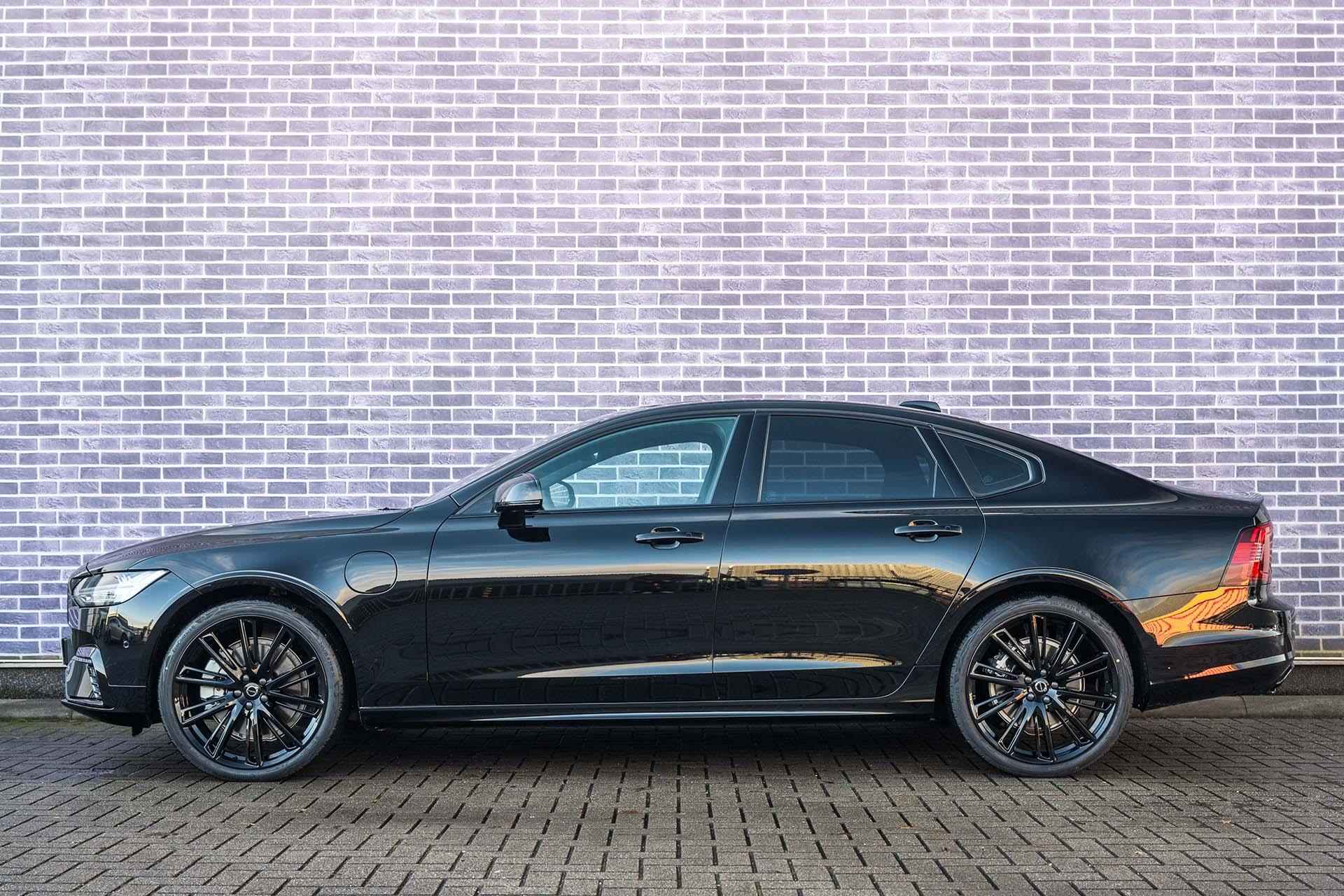 Volvo S90 T8 AWD Ultimate Dark Long Range - Direct uit voorraad leverbaar! - | Black Edition | Nappa leder bekleding | Rondomzicht camera | Head-up Display | Schuif/kanteldak - 3/41