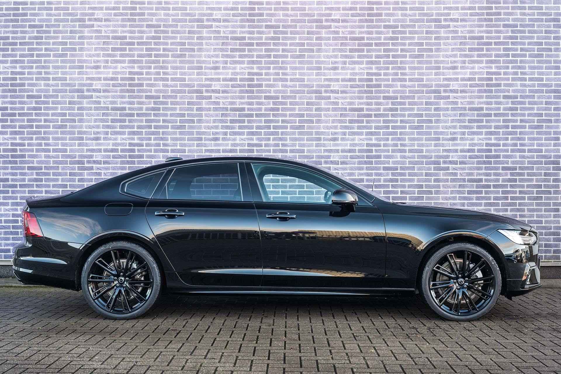 Volvo S90 T8 AWD Ultimate Dark Long Range - Direct uit voorraad leverbaar! - | Black Edition | Nappa leder bekleding | Rondomzicht camera | Head-up Display | Schuif/kanteldak - 13/41