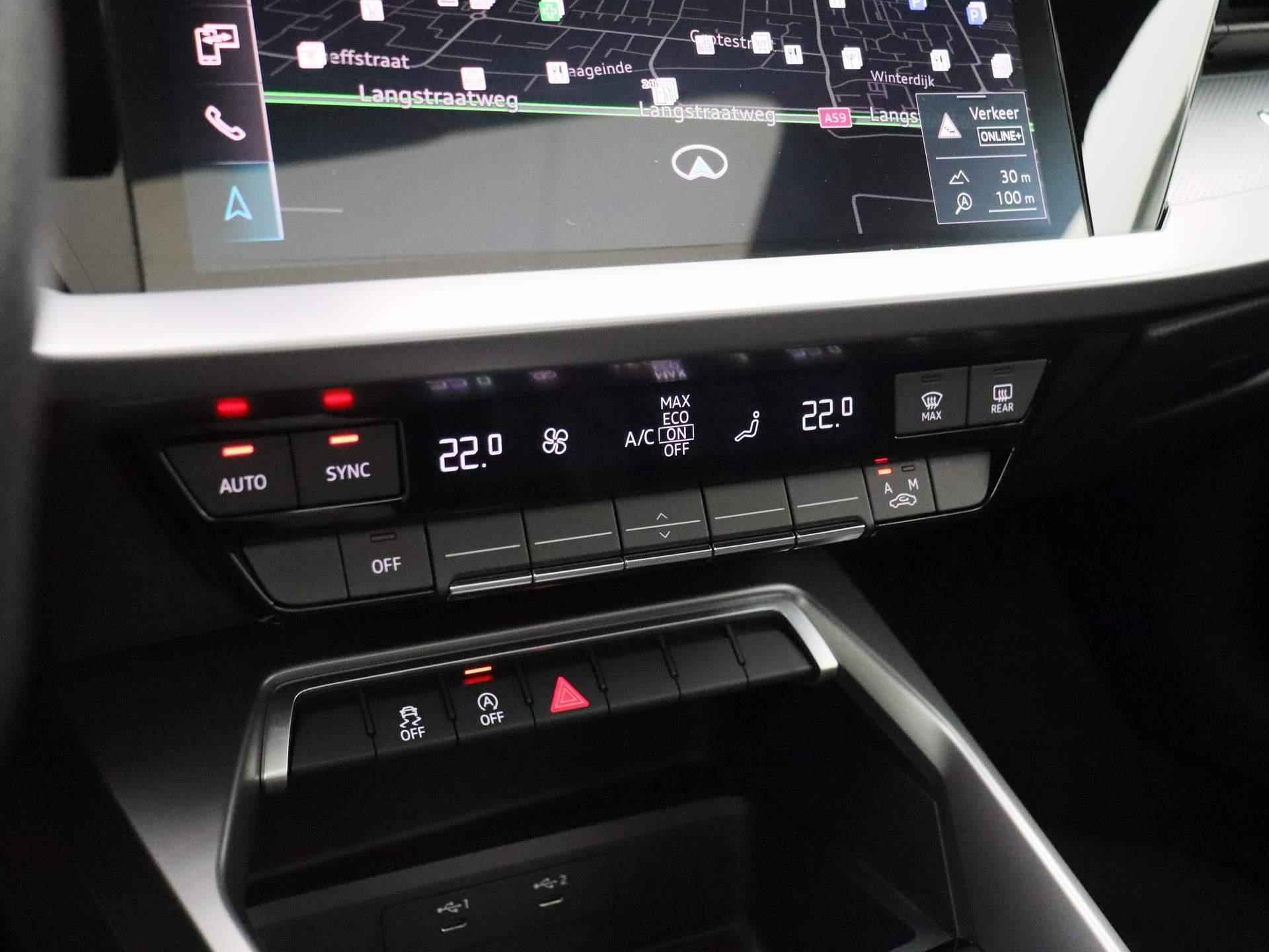 Audi A3 Limousine 30 TFSI S edition Automaat | Half-Leder | Navigatie | Airco | Parkeersensoren | 17 Inch Velgen | Schuifdak | LED | - 19/47