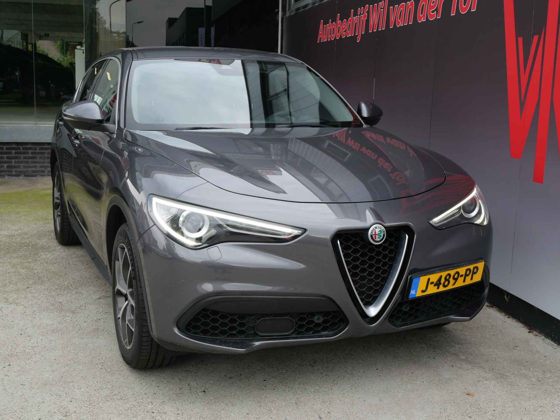 Alfa Romeo Stelvio 2.0T Q4 AWD SUPER | A.C.C. | TREKHAAK | CAMERA | CARPLAY | ALL-IN!! - 3/23