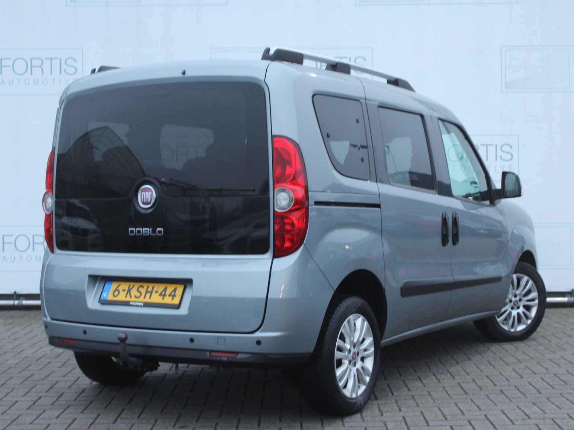 Fiat Doblò 1.4 T-Jet Emotion 7p. 7 PERSOONS | ECC | VELGEN - 3/22