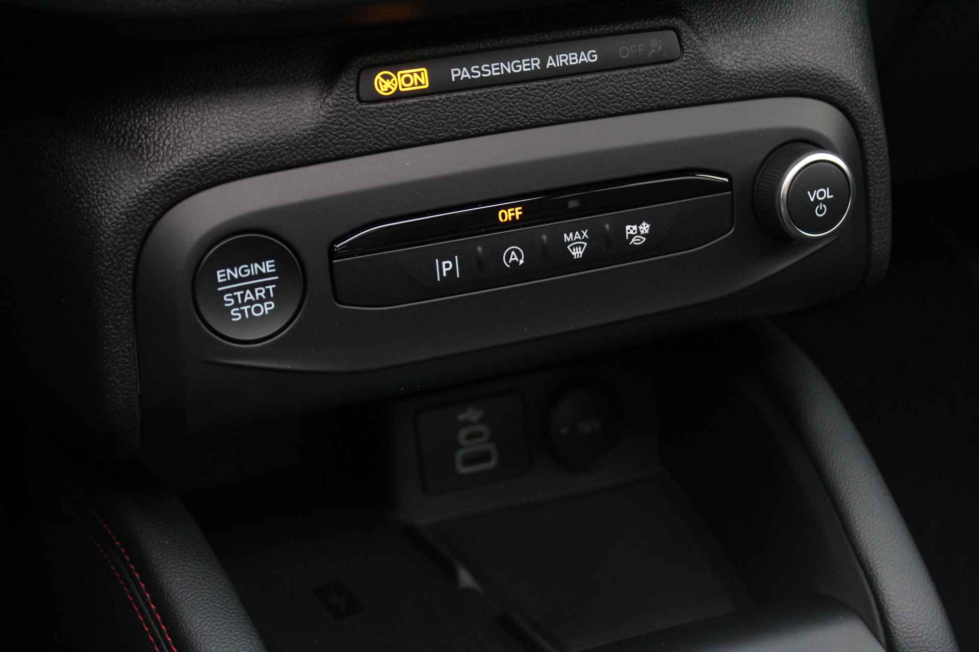 Ford Focus 1.0 EcoBoost Hybrid ST Line X | Panoramadak | Adap. Cruise | AGR-Stoelen - 32/39