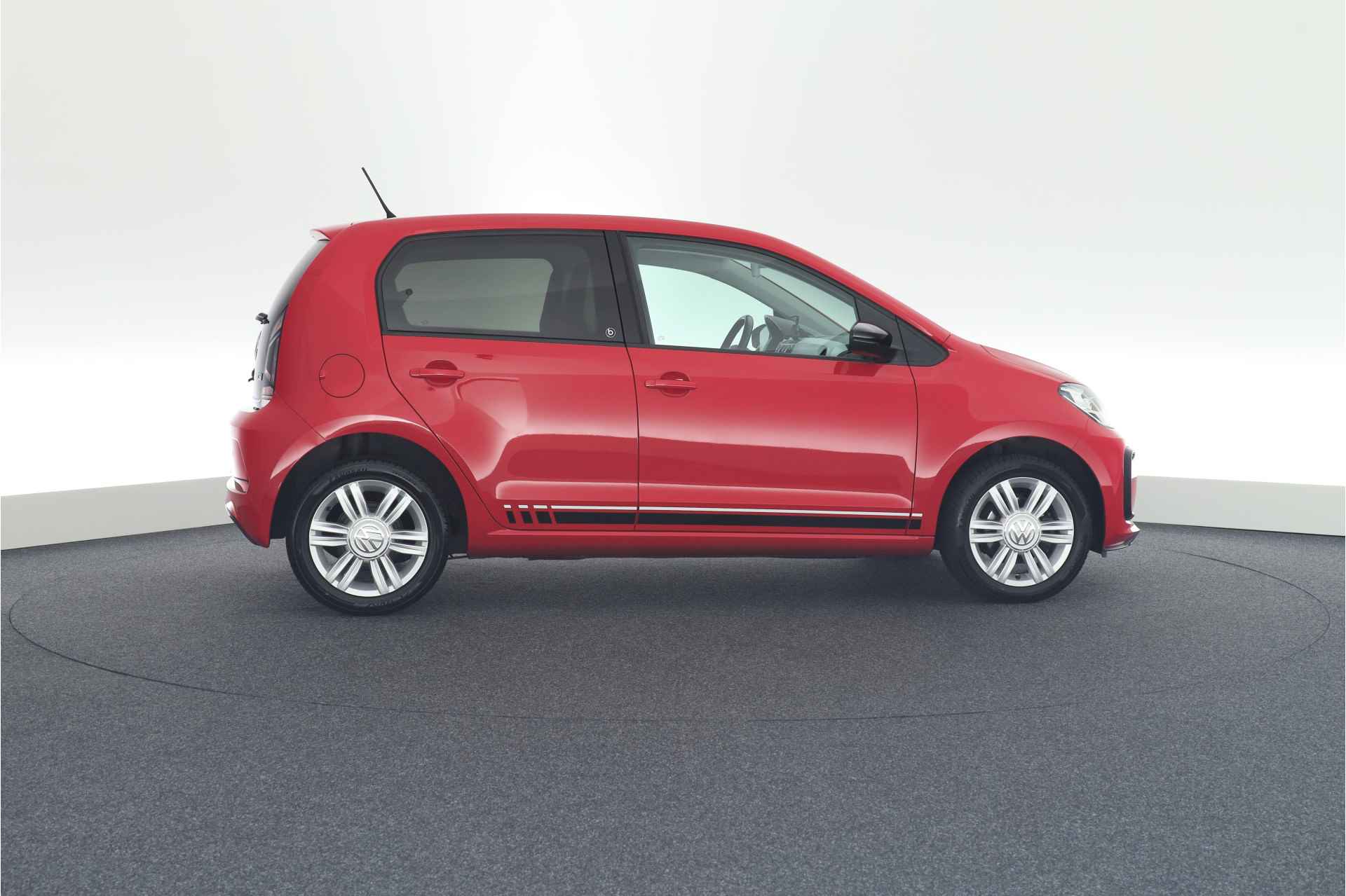 Volkswagen up! 1.0 TSI 90pk BMT up! beats Camera Cruise Control Maps&More - 10/38