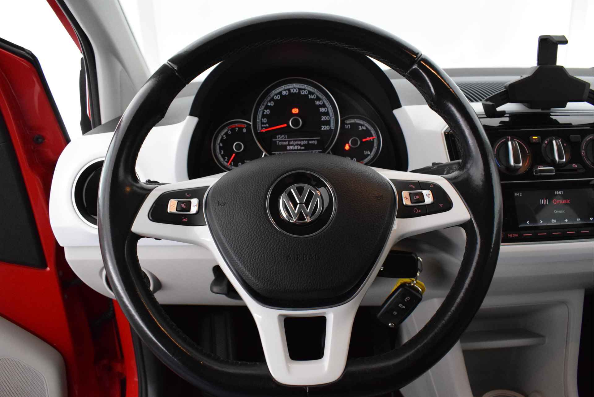 Volkswagen up! 1.0 TSI 90pk BMT up! beats Camera Cruise Control Maps&More - 19/38