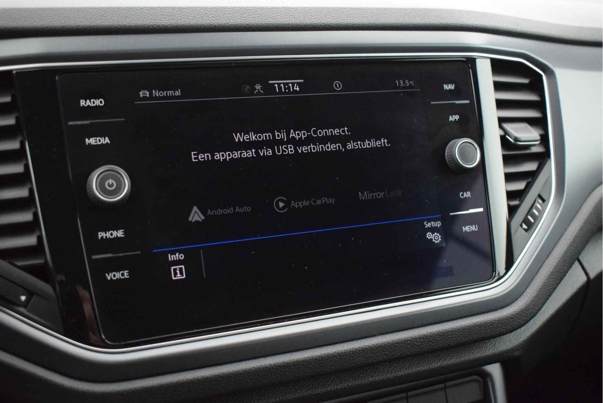 Volkswagen T-Roc Cabrio 1.5 TSI 150pk DSG 2x R-Line Stoelverwarming Virtual Cockpit Led App-Connect - 21/49