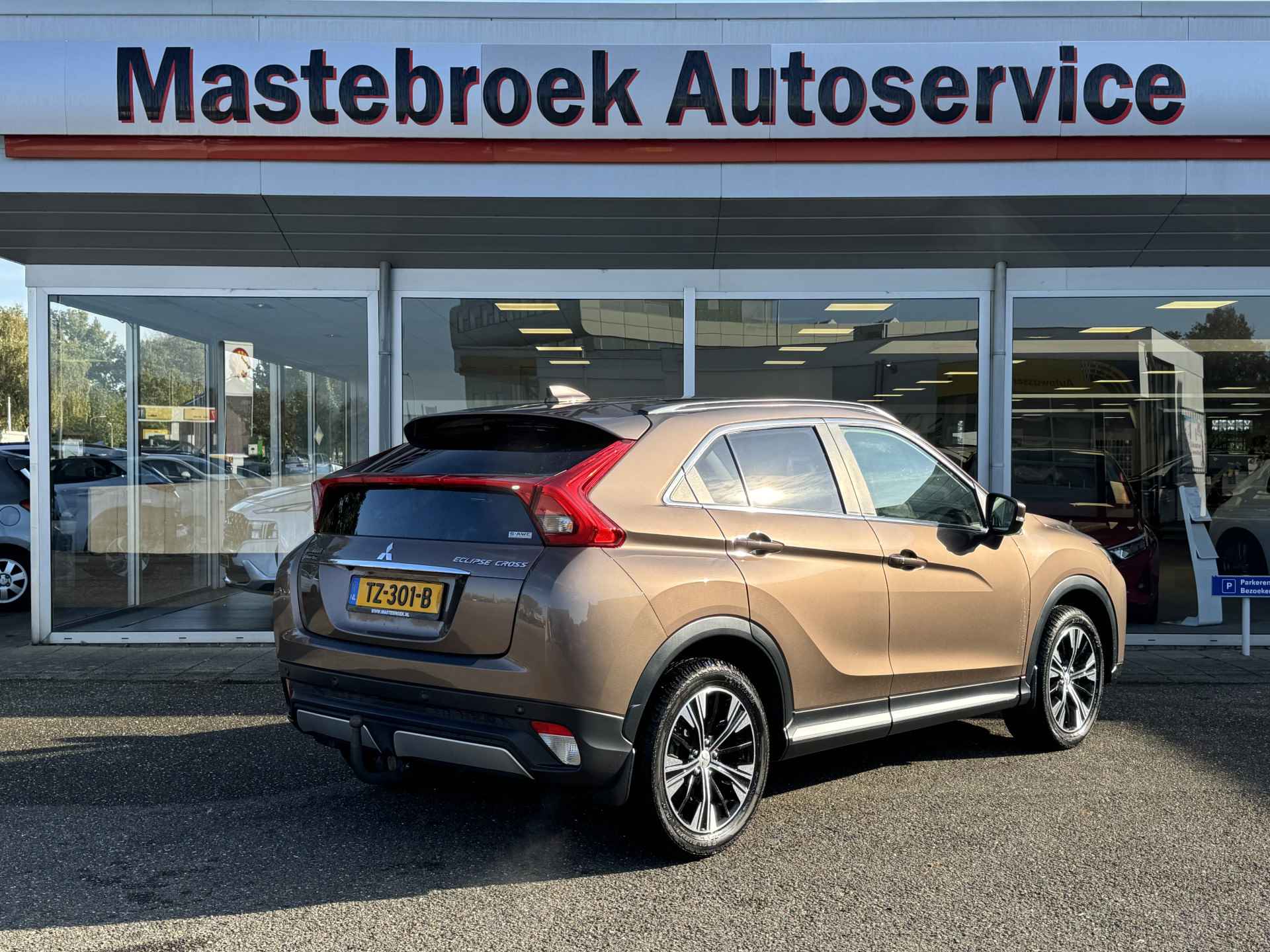 Mitsubishi Eclipse Cross 1.5 DI-T 4WD Instyle Staat in Hardenberg - 4/18