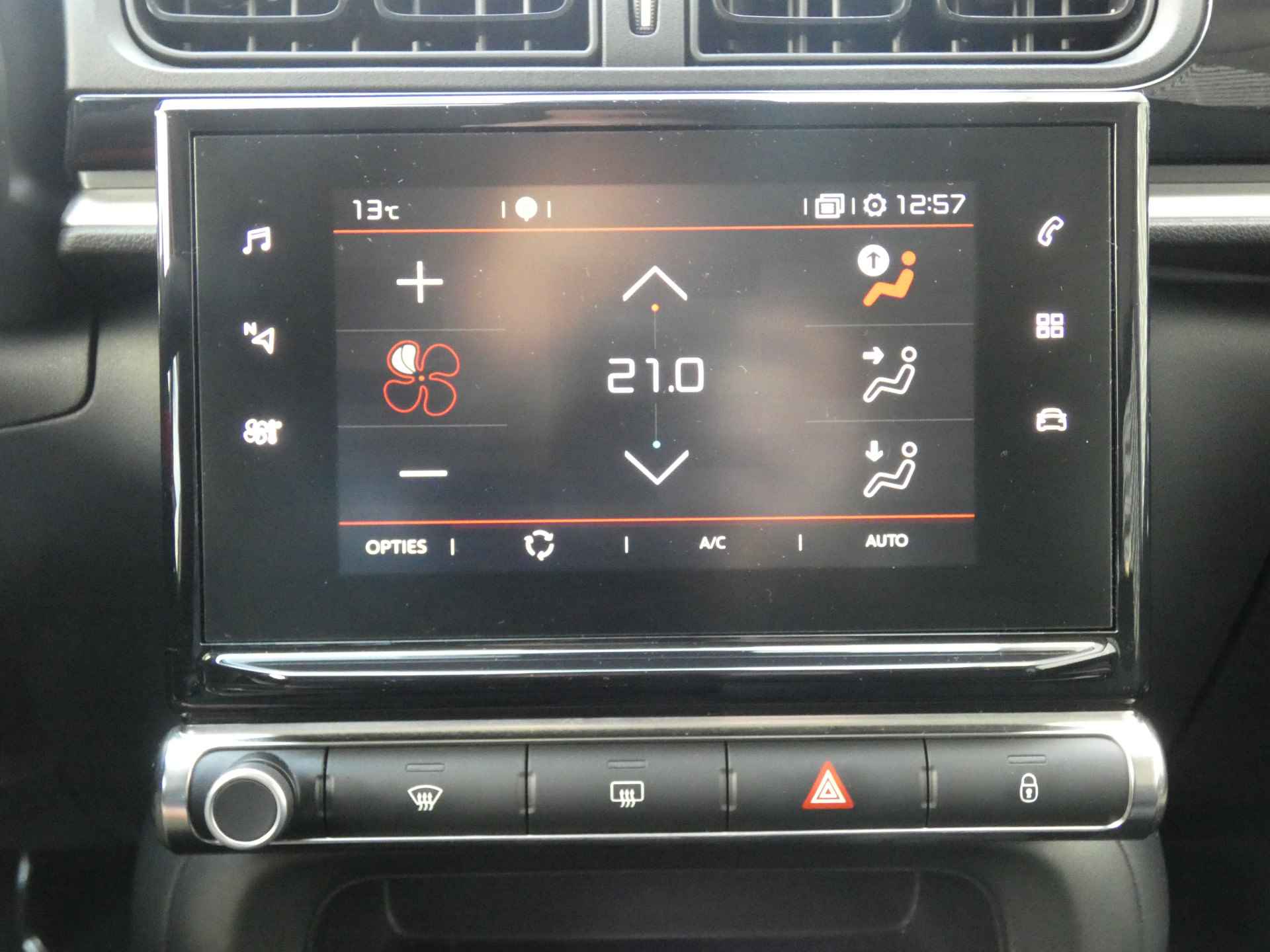 Citroën C3 1.2 82PK Feel Edition ! Parkeerhulp | Navigtie | Apple Carplay | Cruise Control ! - 13/34