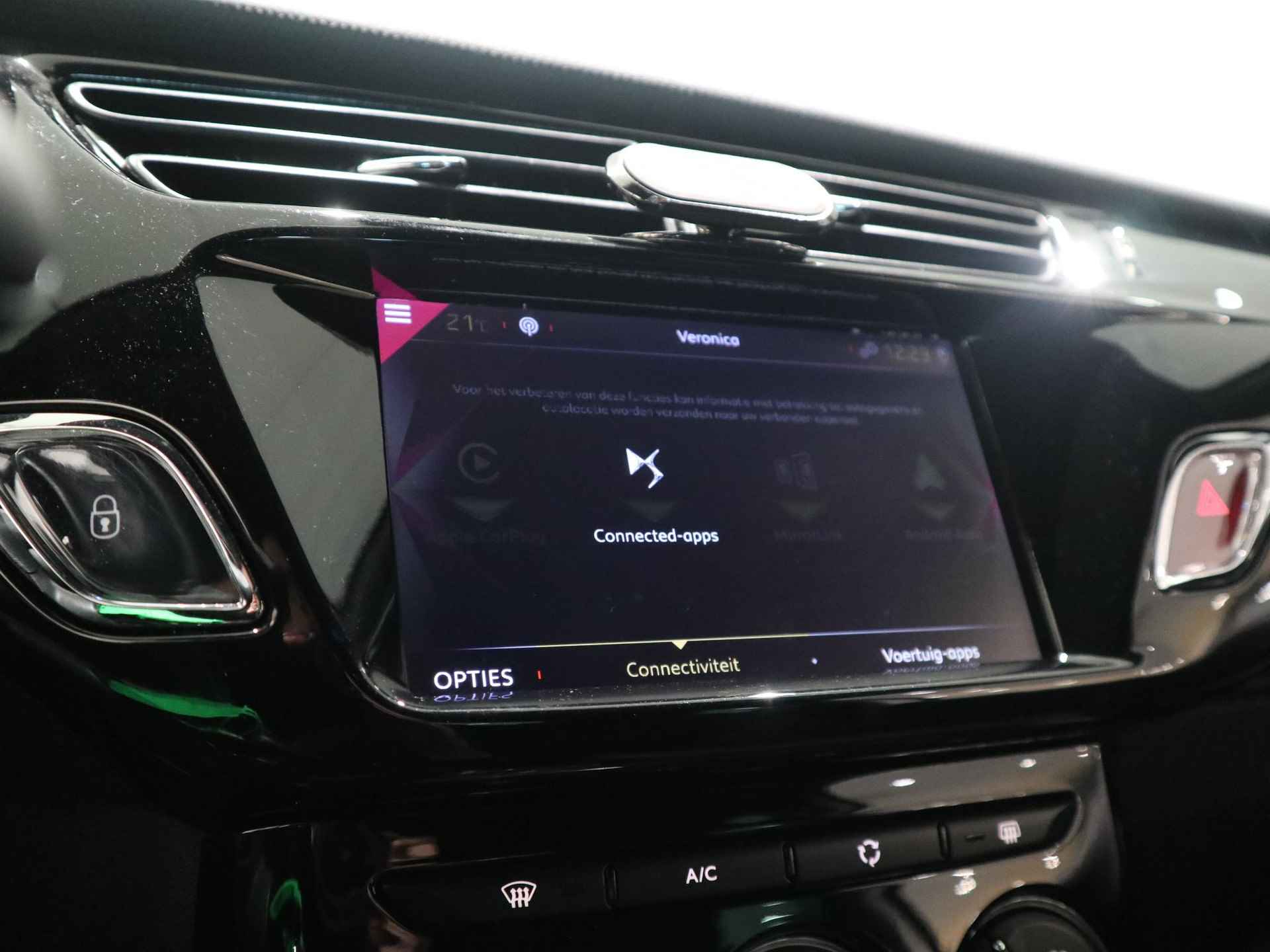 DS 3 Performance Line - APPLE CARPLAY / ANDROID AUTO - ALCANTARA - AUTOMAAT - 24/44