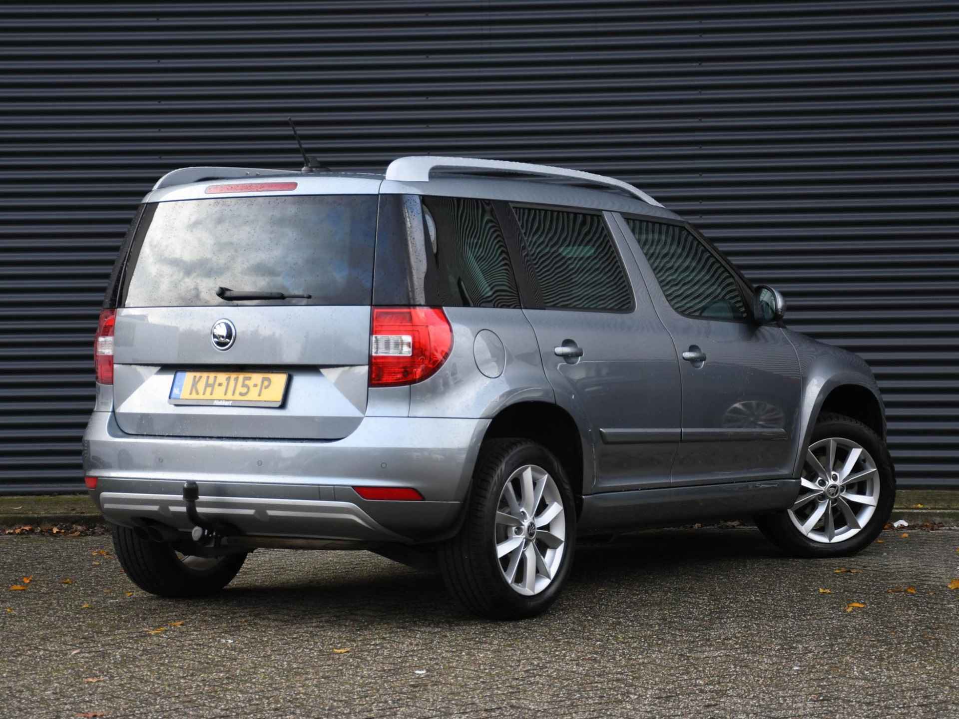 Skoda Yeti JOY 1.4 TSI Greentech 125pk Automaat STOELVERWARMING | CRUISE | 17''LM | TREKHAAK | NAVI | PDC + CAMERA - 4/30