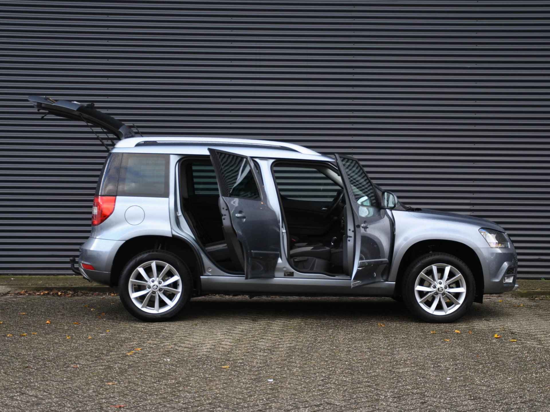 Skoda Yeti JOY 1.4 TSI Greentech 125pk Automaat STOELVERWARMING | CRUISE | 17''LM | TREKHAAK | NAVI | PDC + CAMERA - 29/30