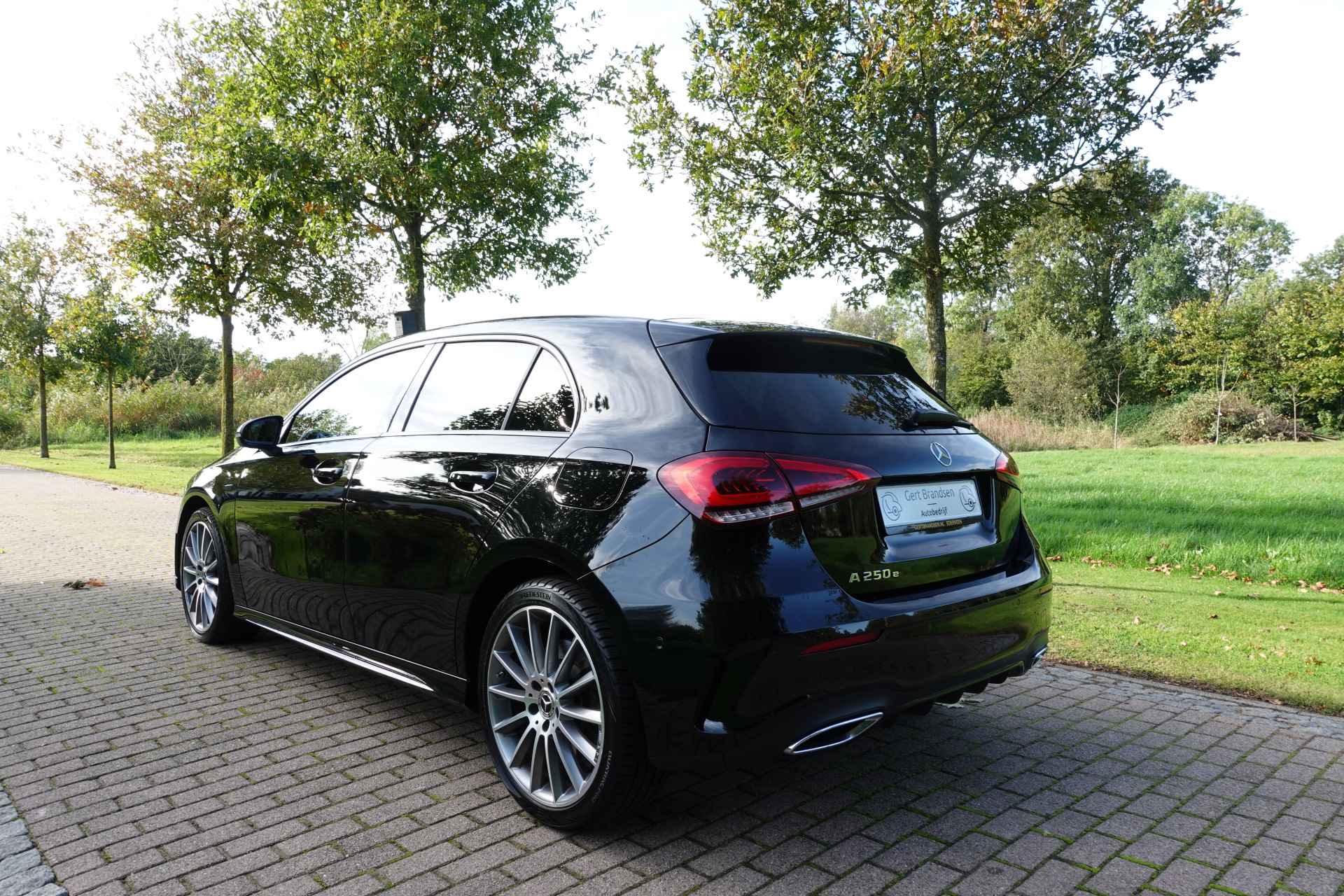 Mercedes-Benz A-Klasse 250 e Premium Plus AMG Sfeerverlichting - 8/41