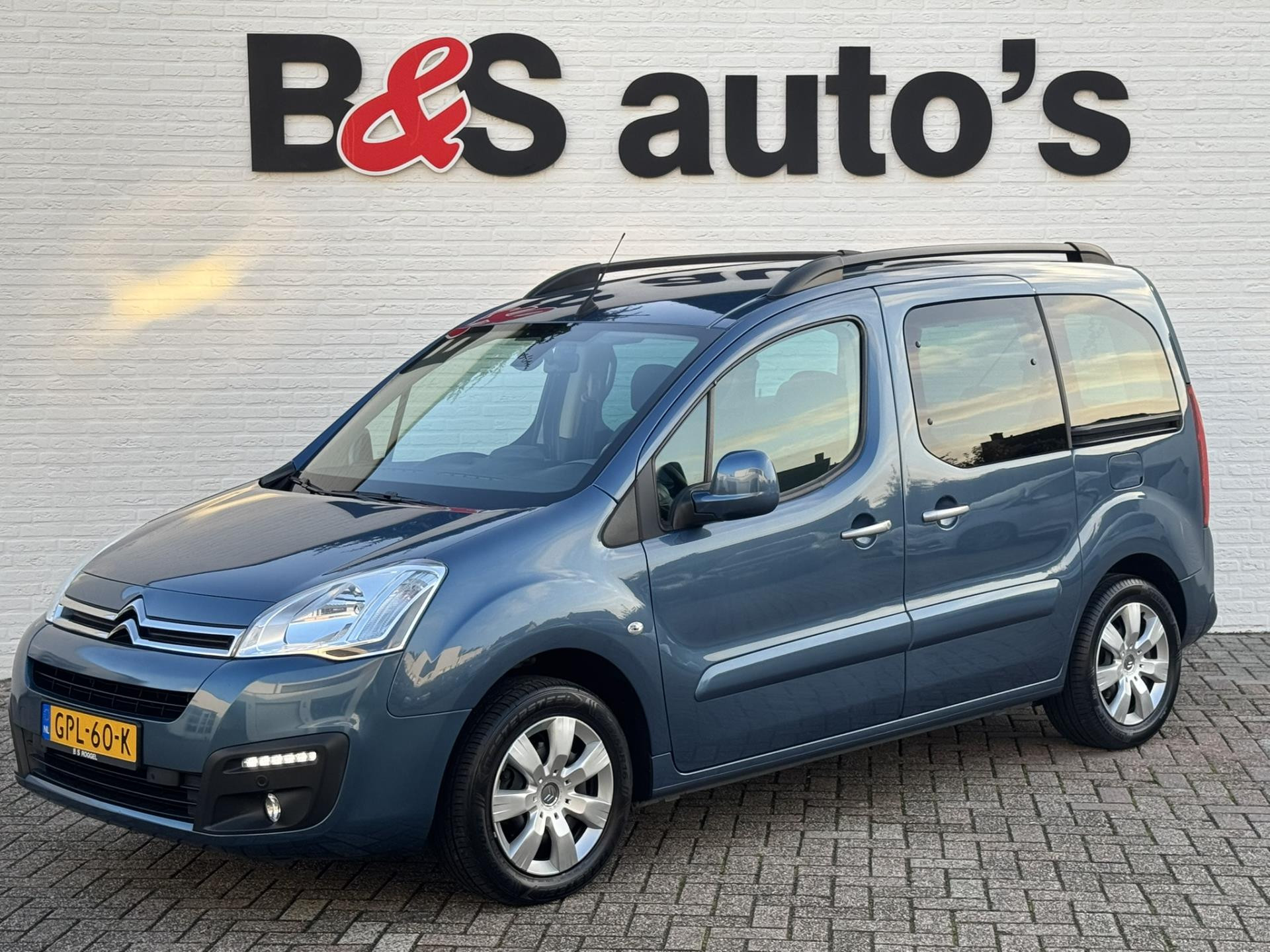 Citroen BERLINGO 1.2 PureTech XTR Cruise Control Airco Navigatie Parkeercamera