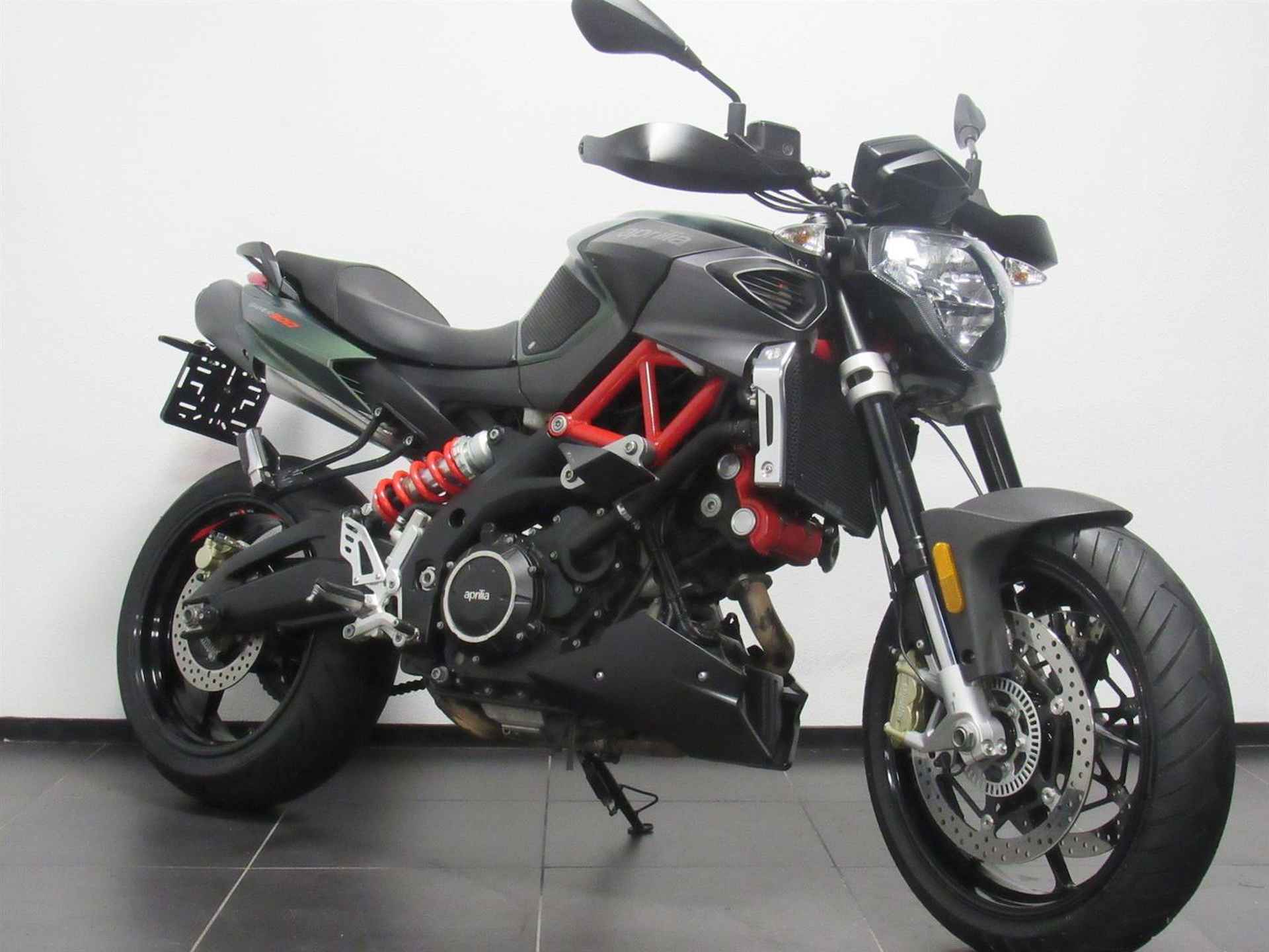 Aprilia SHIVER 900 - 2018 - 2/14