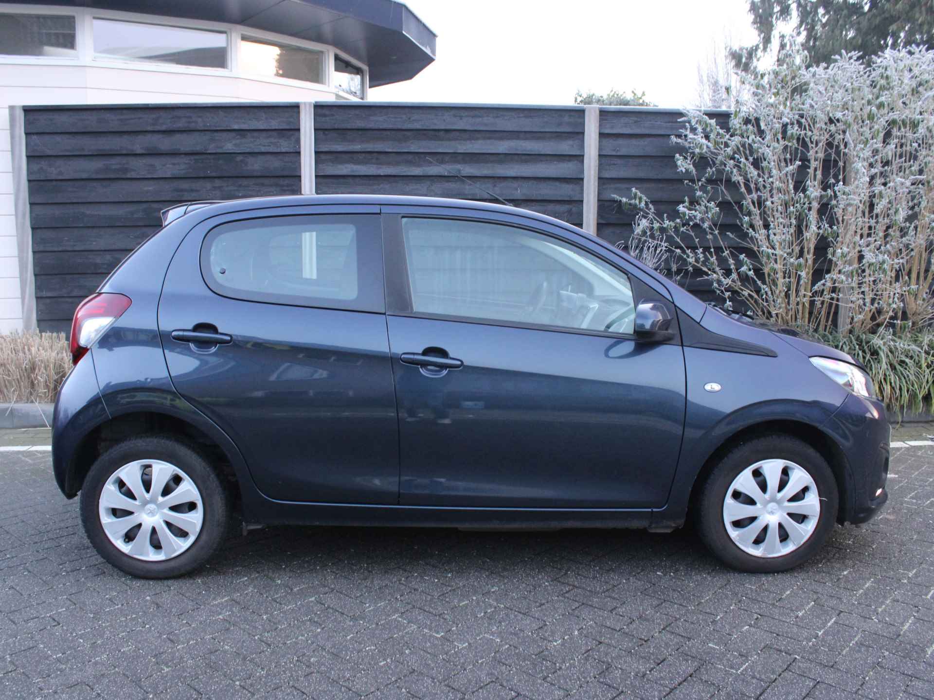 Peugeot 108 1.0 e-VTi 70PK Active 5DRS Achteruitrijcamera, Airco, Elektrische Ramen, Centrale vergrendeling met afstandbediening - 7/32