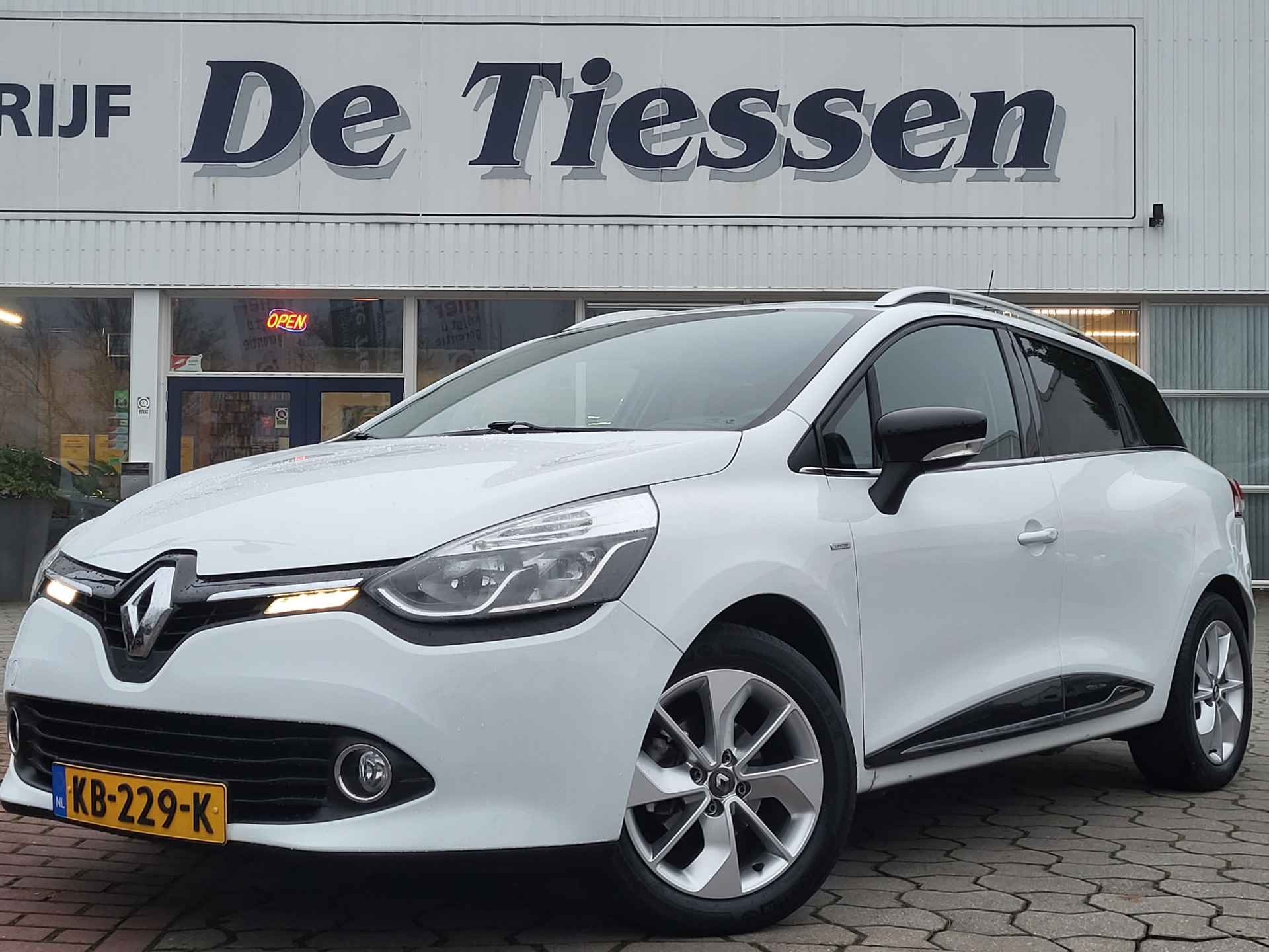 Renault Clio Estate 0.9 TCe Limited R-Link, Rijklaar met beurt & garantie! - 25/30