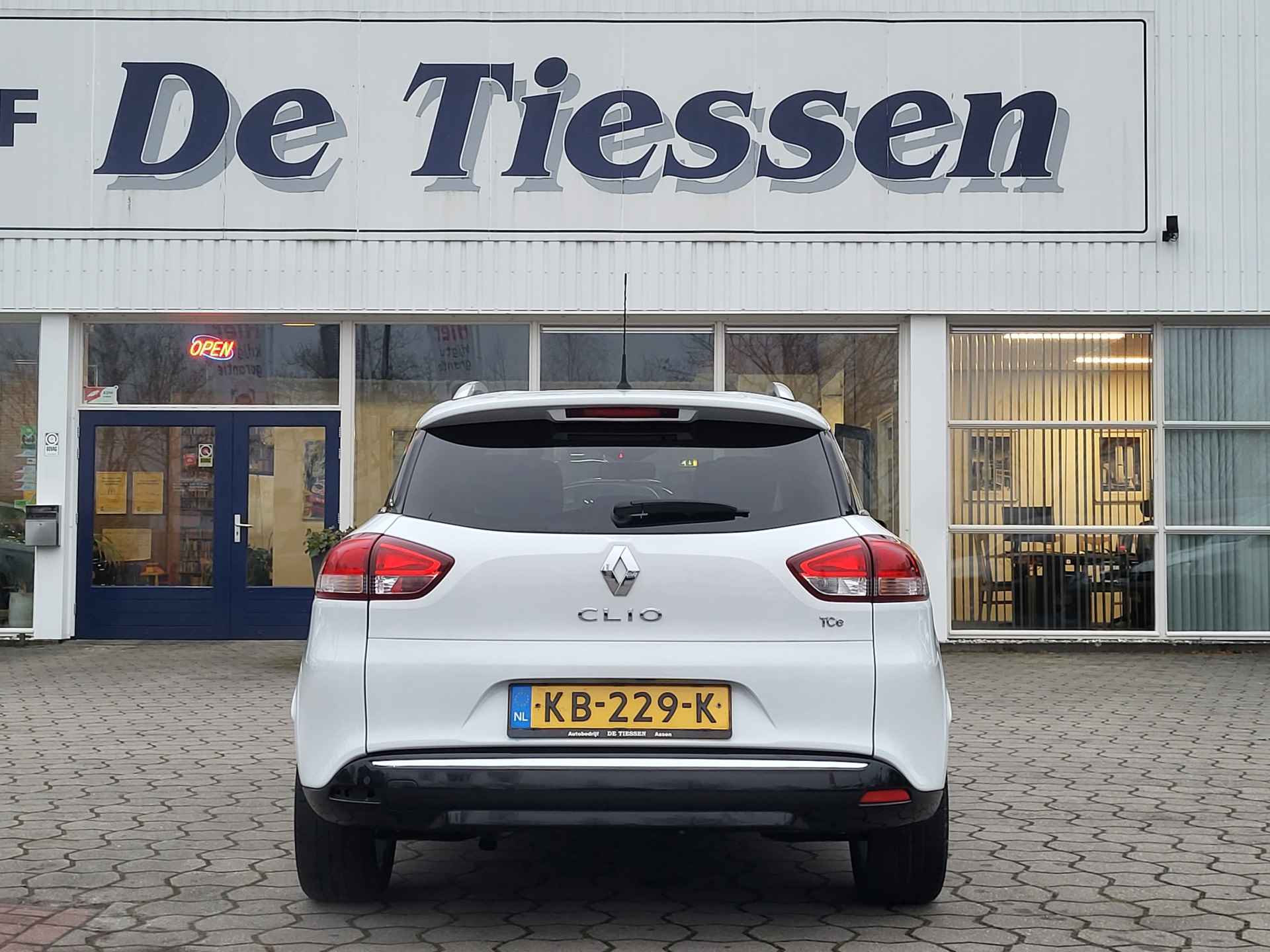 Renault Clio Estate 0.9 TCe Limited R-Link, Rijklaar met beurt & garantie! - 28/30