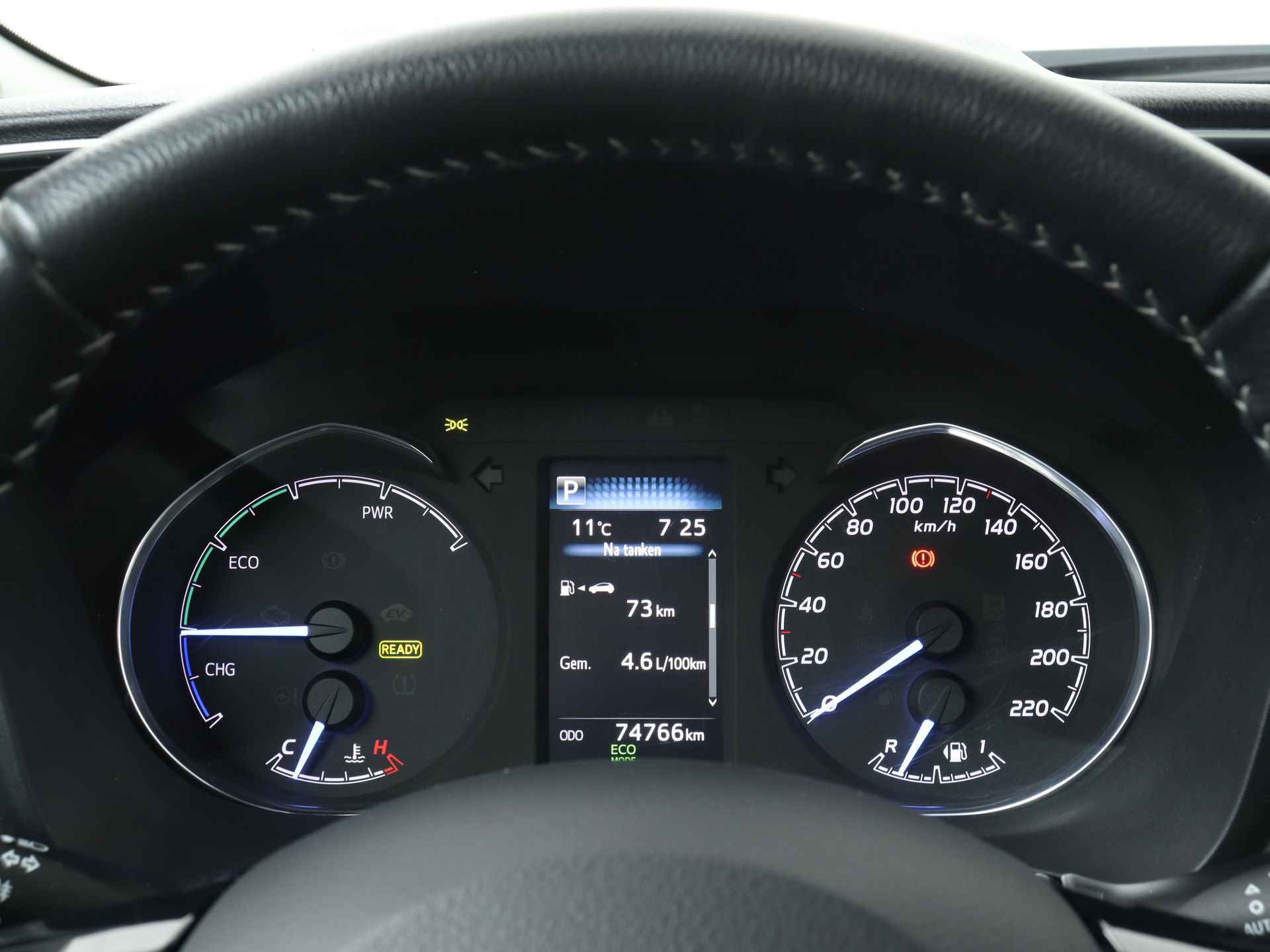 Toyota Yaris 1.5 Hybrid Aspiration Limited | Navigatie | Dealeronderhouden | - 7/41