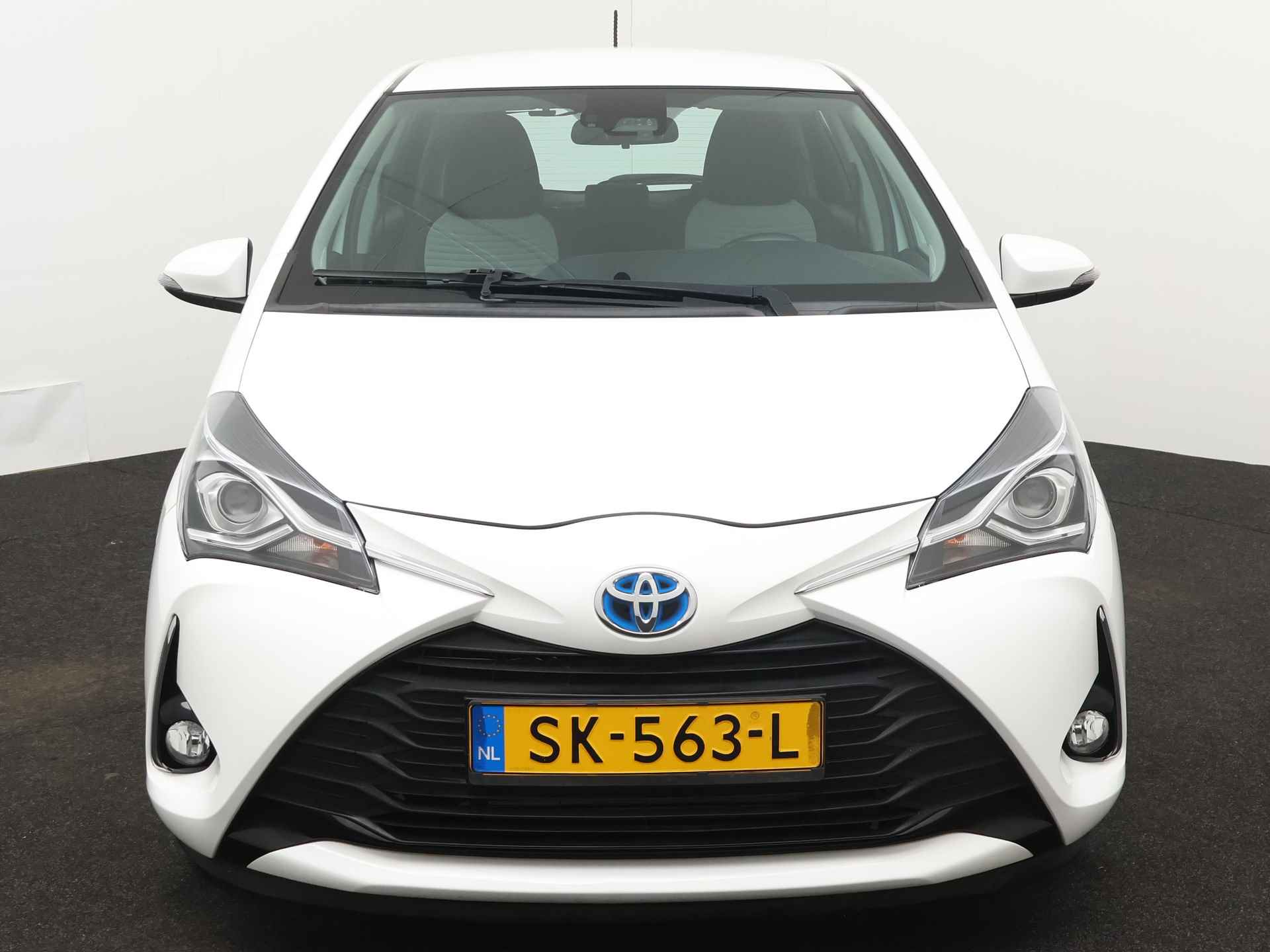 Toyota Yaris 1.5 Hybrid Aspiration Limited | Navigatie | Dealeronderhouden | - 28/41