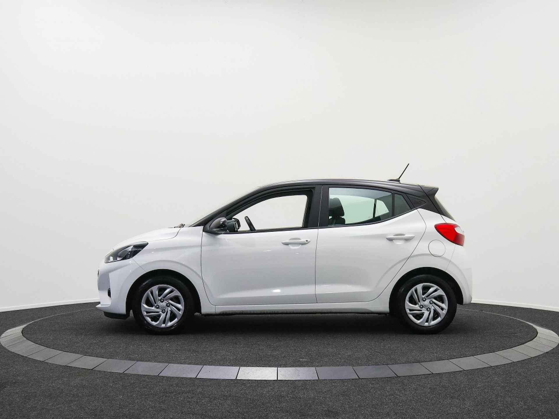 Hyundai i10 1.0 Comfort | Carplay | Private lease 309 p.m. - 10/40