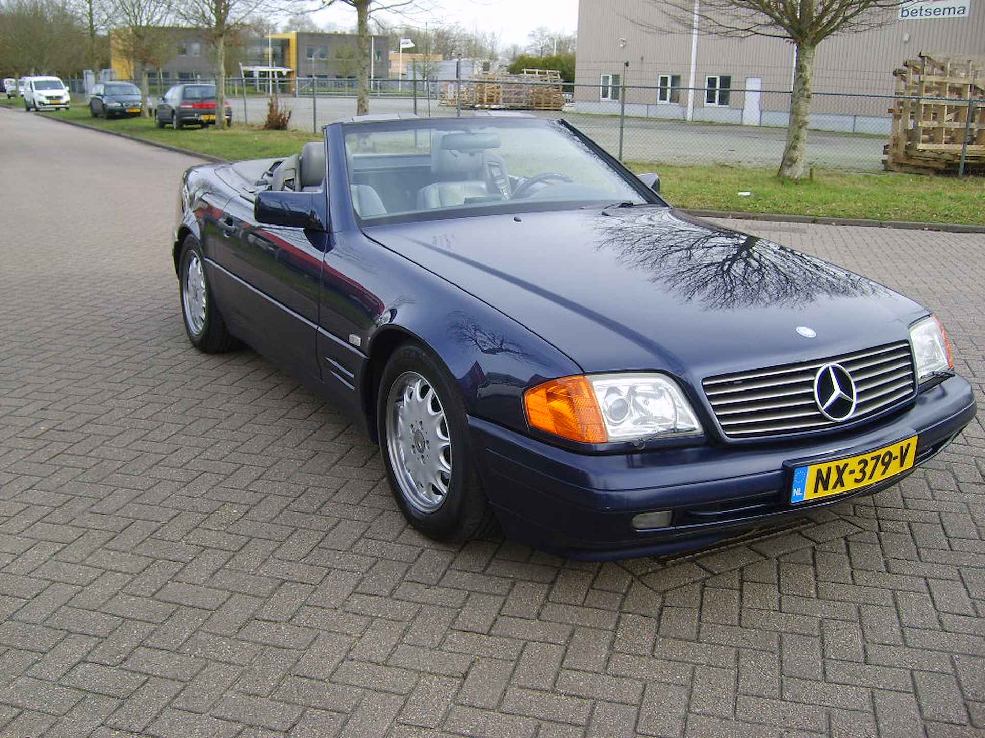 Mercedes-Benz SL-Klasse Roadster 320 - 33/36