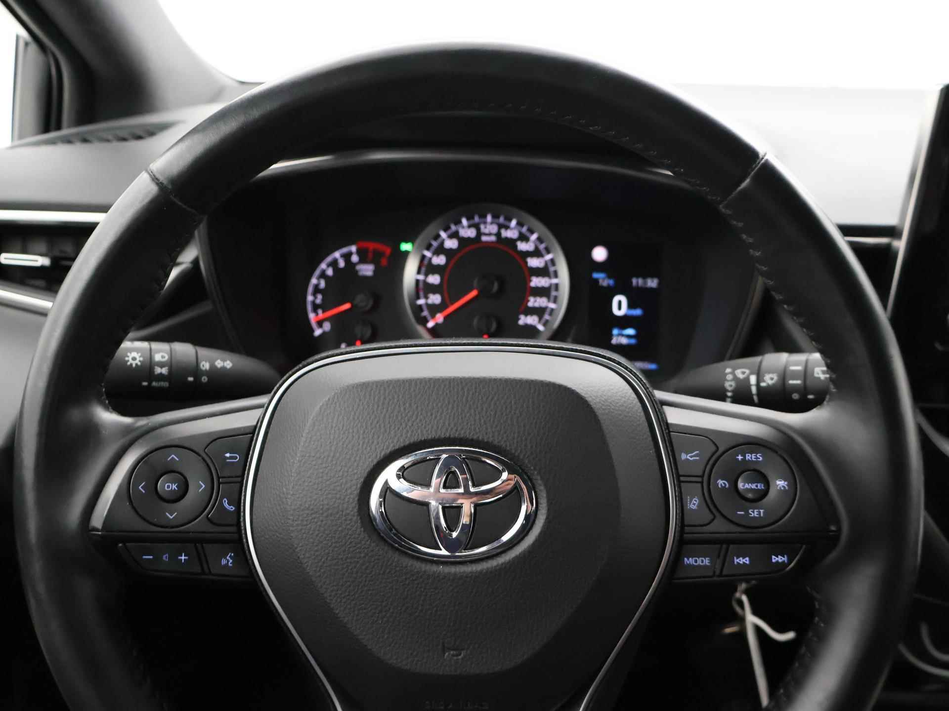 Toyota Corolla Touring Sports 1.2 TURBO + ADAPTIVE CRUISE / TREKHAAK / LED / CARPLAY / NAVIGATIE - 12/30