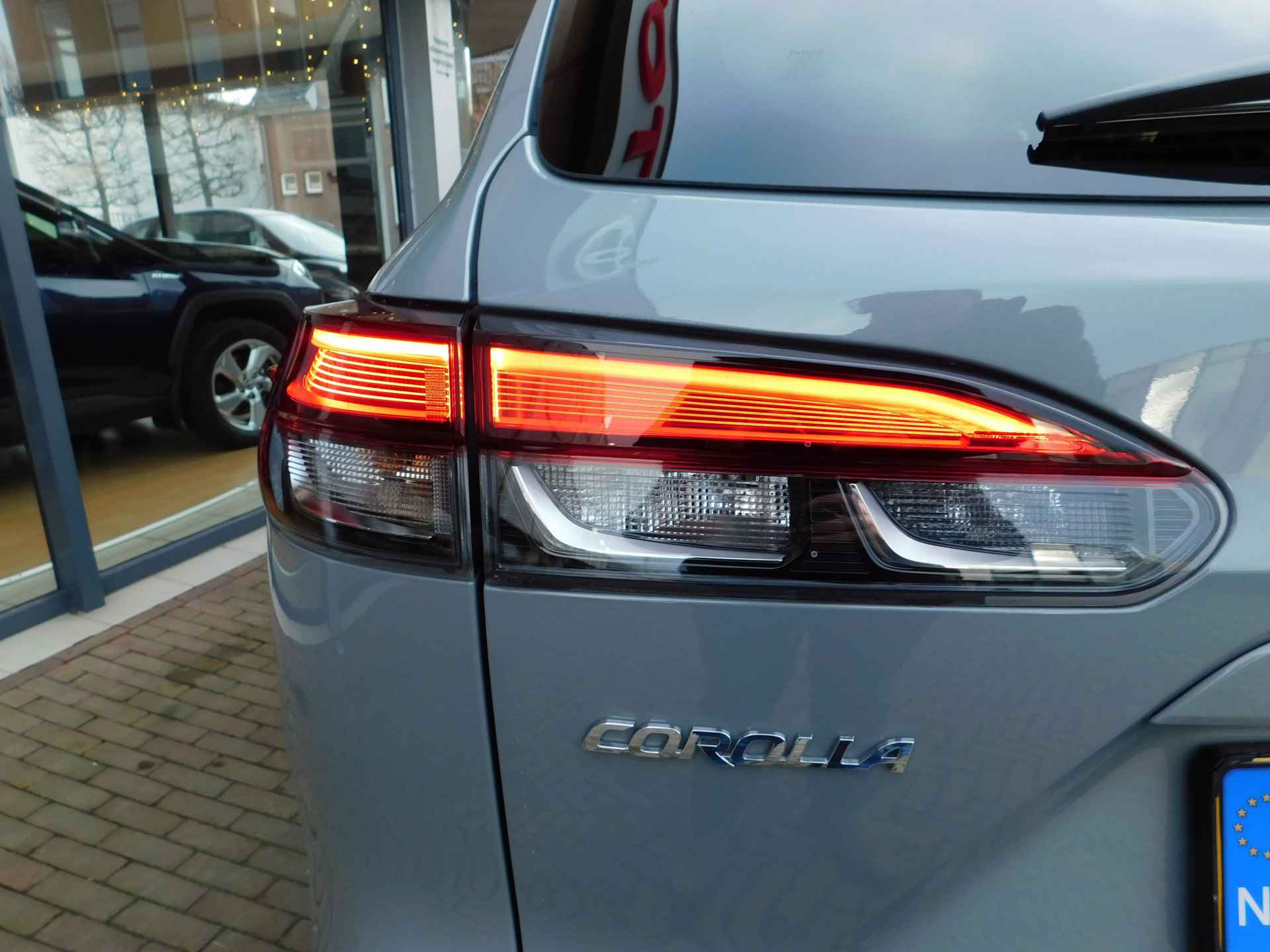 Toyota Corolla Cross Hybrid 140 Dynamic | Led verlichting | Toyota Safety Sense | - 44/48