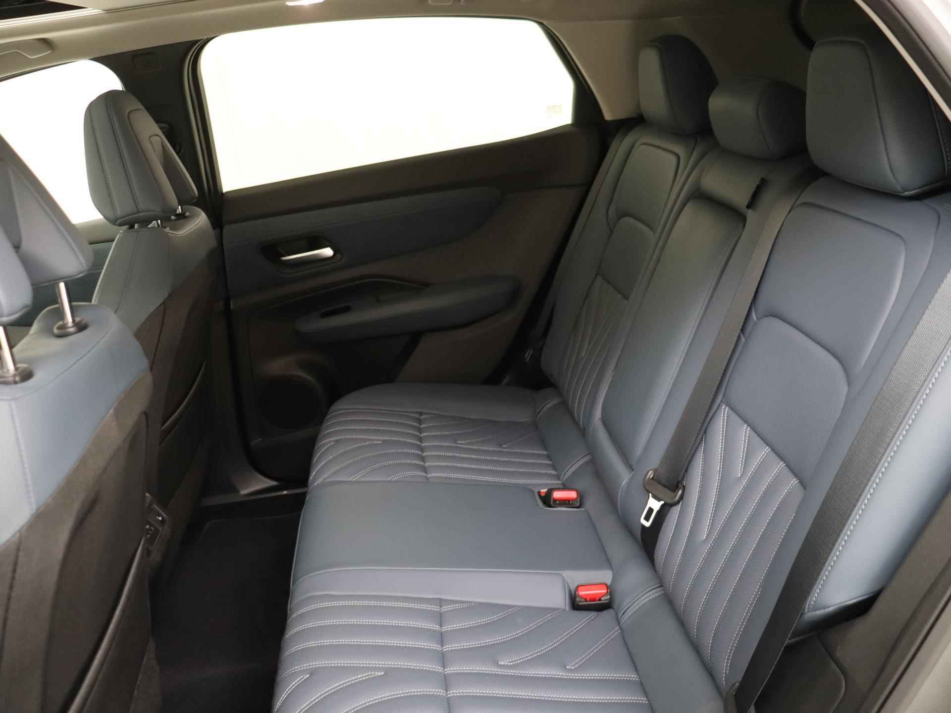 Nissan Ariya Evolve 66 kWh | Premium Leder | Stoelverwarming & -ventilatie | Glazen Schuif/kanteldak | ProPILOT | 360-graden Camera | Full-Map Navigatie | Apple Carplay & Android Auto - 6/35