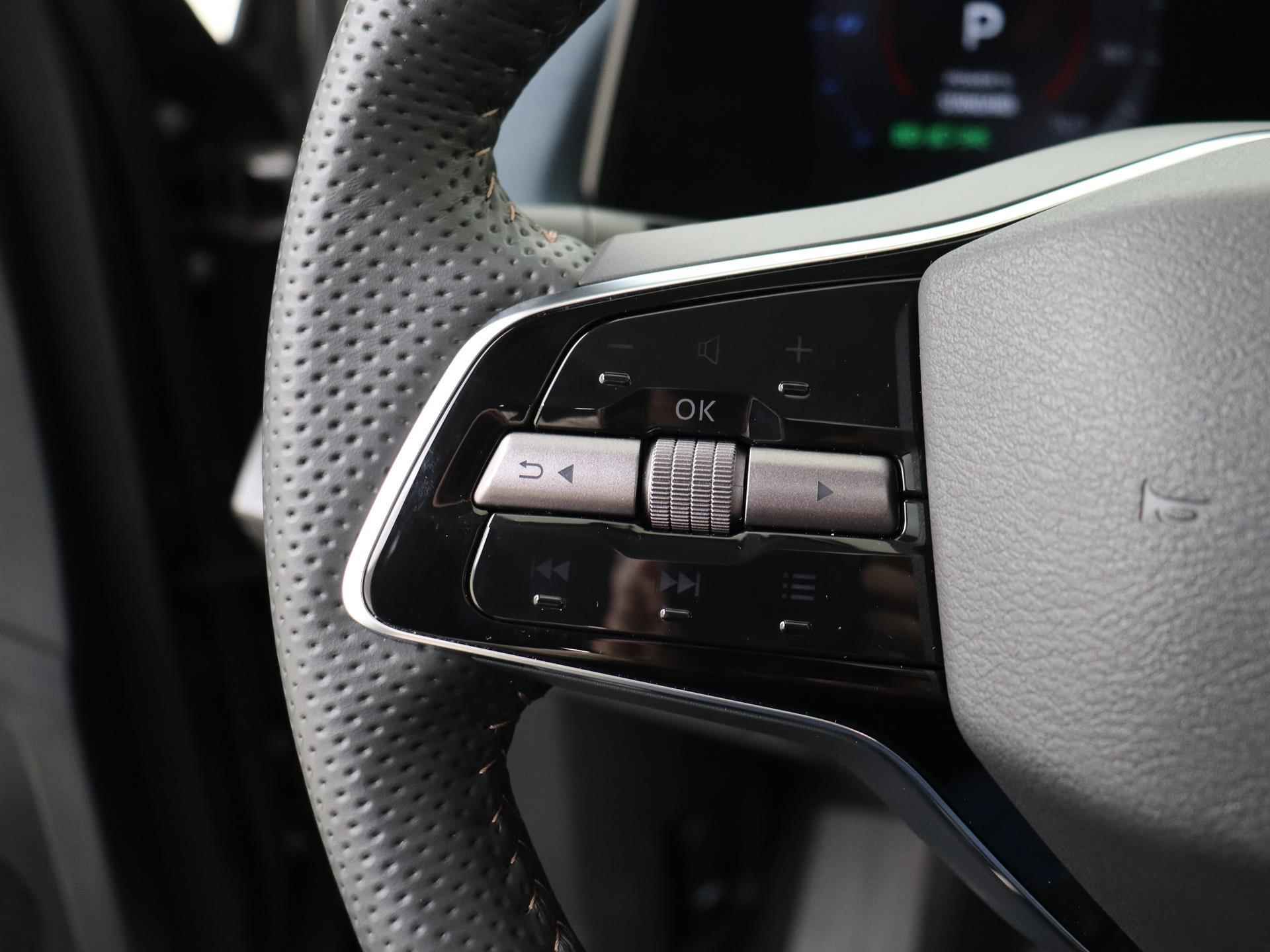 Nissan Ariya Evolve 66 kWh | Premium Leder | Stoelverwarming & -ventilatie | Glazen Schuif/kanteldak | ProPILOT | 360-graden Camera | Full-Map Navigatie | Apple Carplay & Android Auto - 16/35