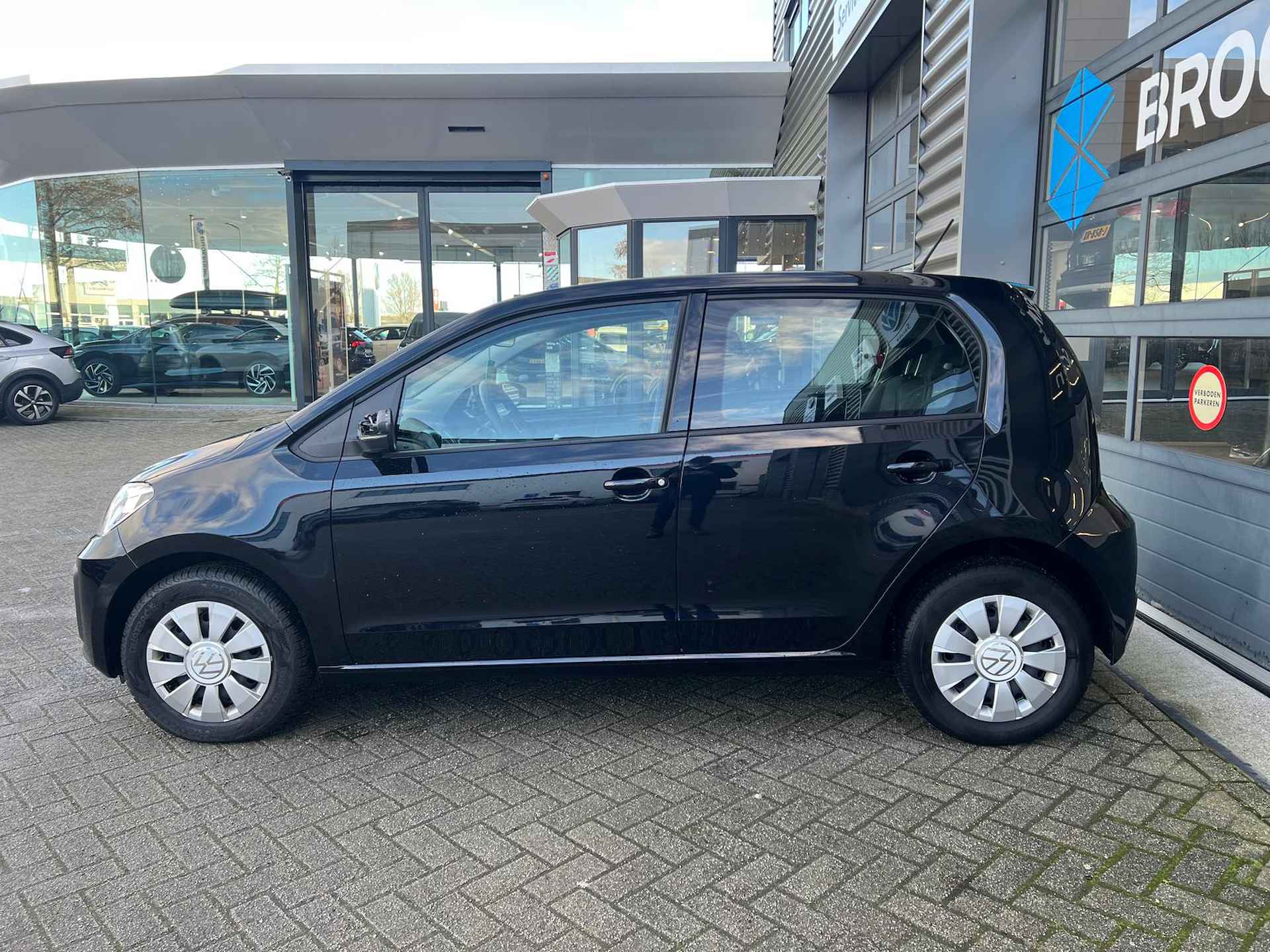 Volkswagen up! 1.0 66 pk | Airco | Bluetooth | - 7/26