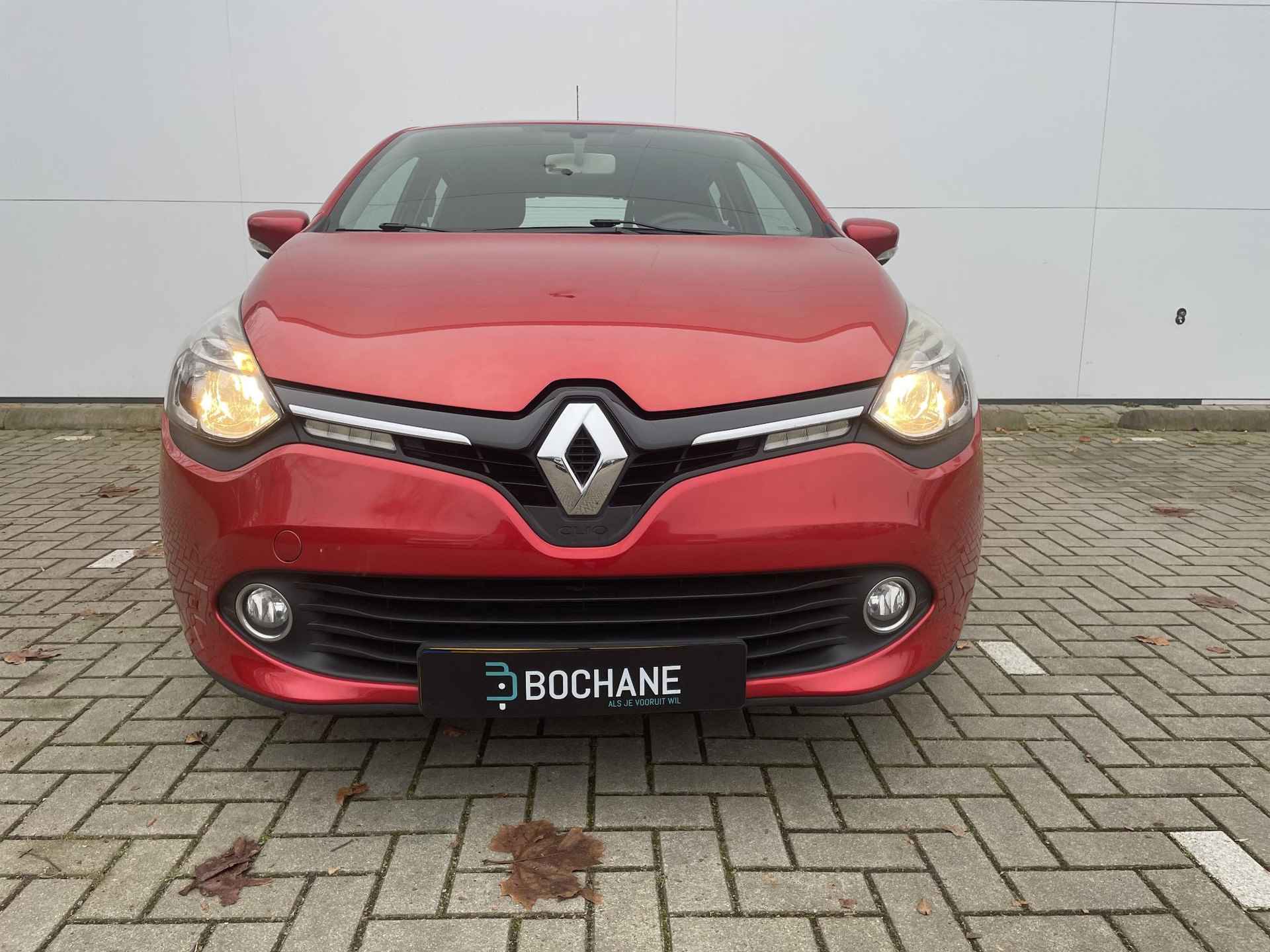 Renault Clio 1.2 16V / Airco / Nav / LM velgen / - 11/20