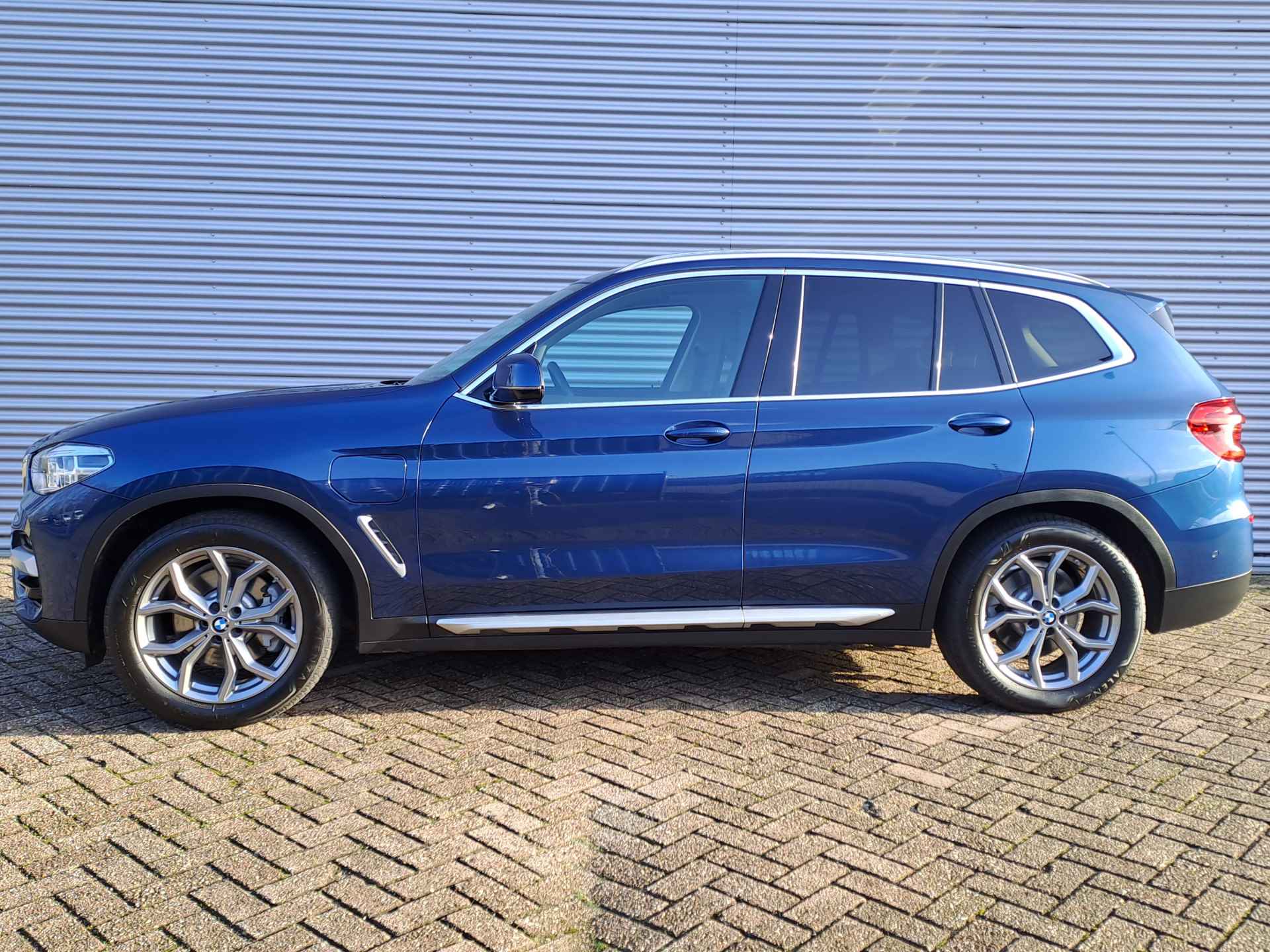 BMW X3 xDrive30e eDrive Edition PHEV AUTOMAAT Trekhaak | Stuur en stoelverwarming | Digitaal cockpit | Climate | Cruise | Elektr. Achterklep | 19 INCH L.M. velgen - 2/49