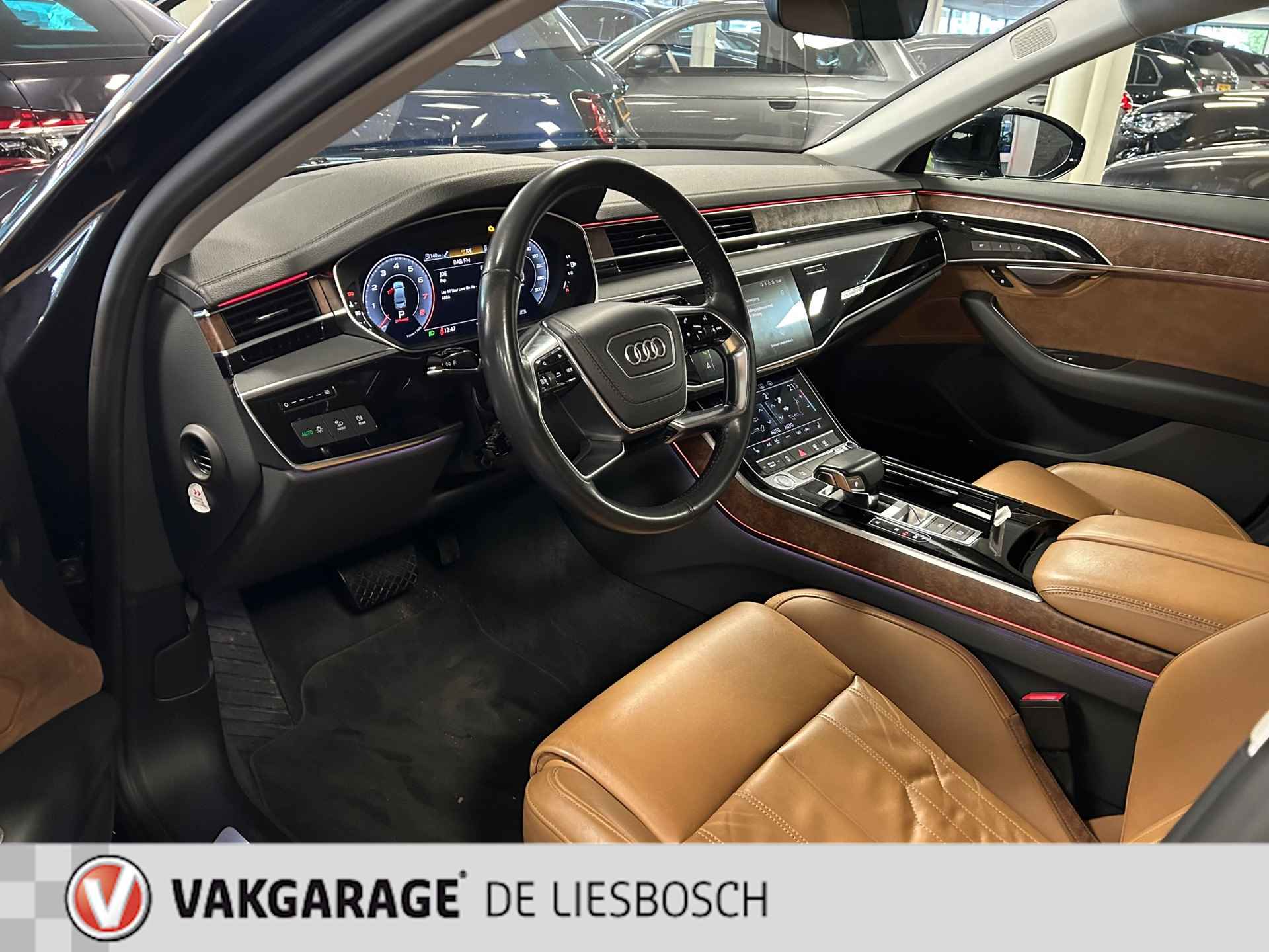 Audi A8 55 TFSI quattro / Leder / Navigatie / 20inch / B&O / stoel verwarming voor + achter. - 14/43