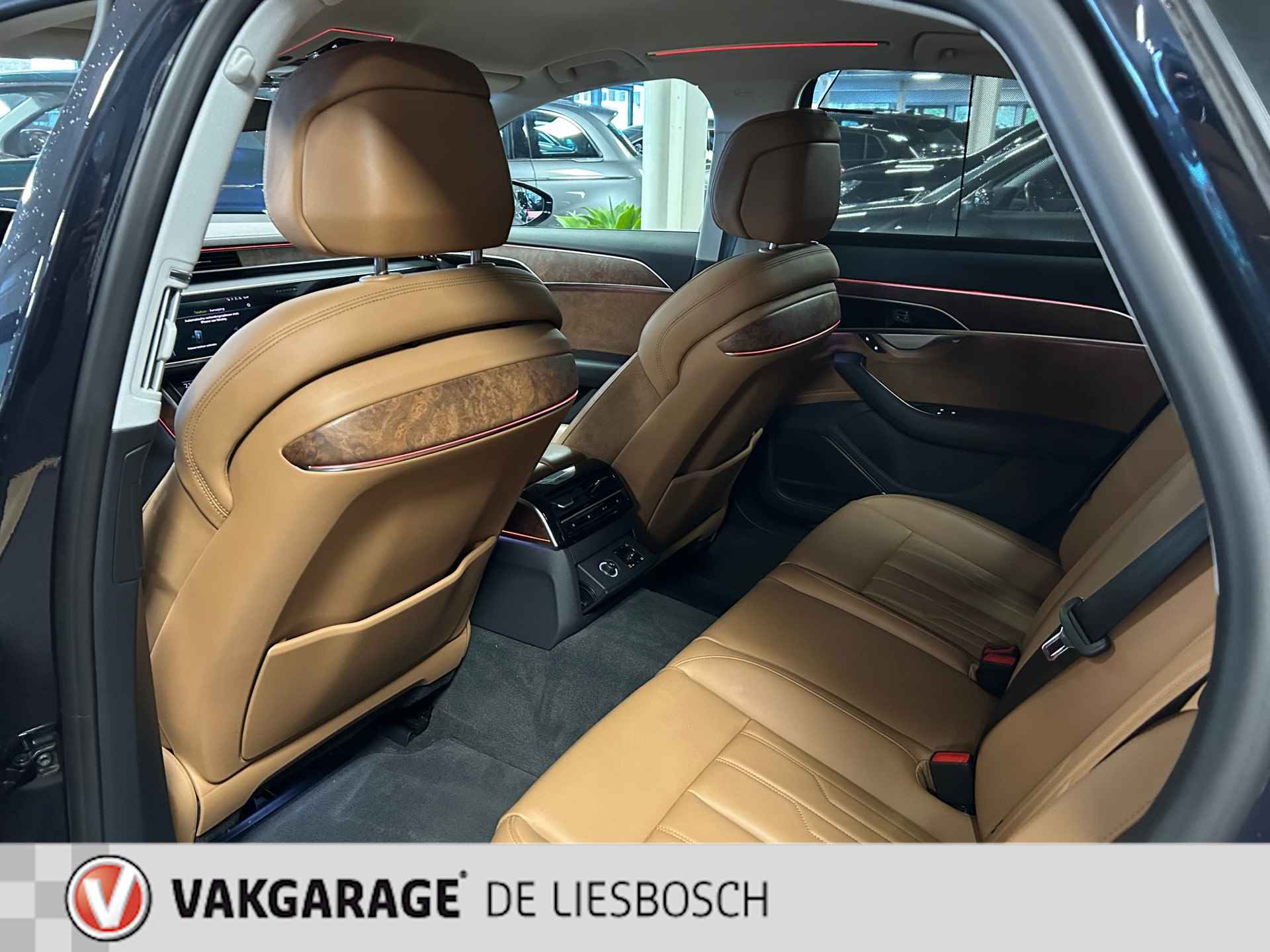 Audi A8 55 TFSI quattro / Leder / Navigatie / 20inch / B&O / stoel verwarming voor + achter. - 21/43