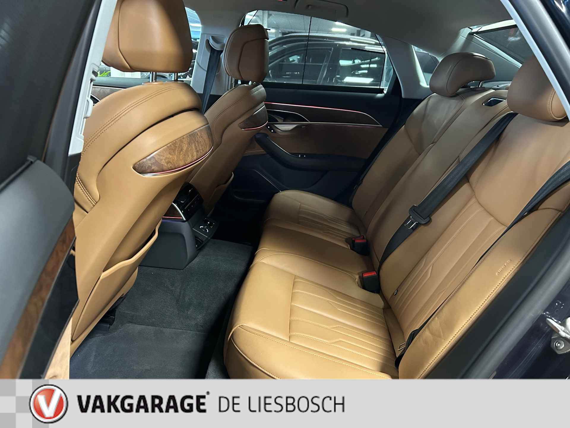 Audi A8 55 TFSI quattro / Leder / Navigatie / 20inch / B&O / stoel verwarming voor + achter. - 22/43