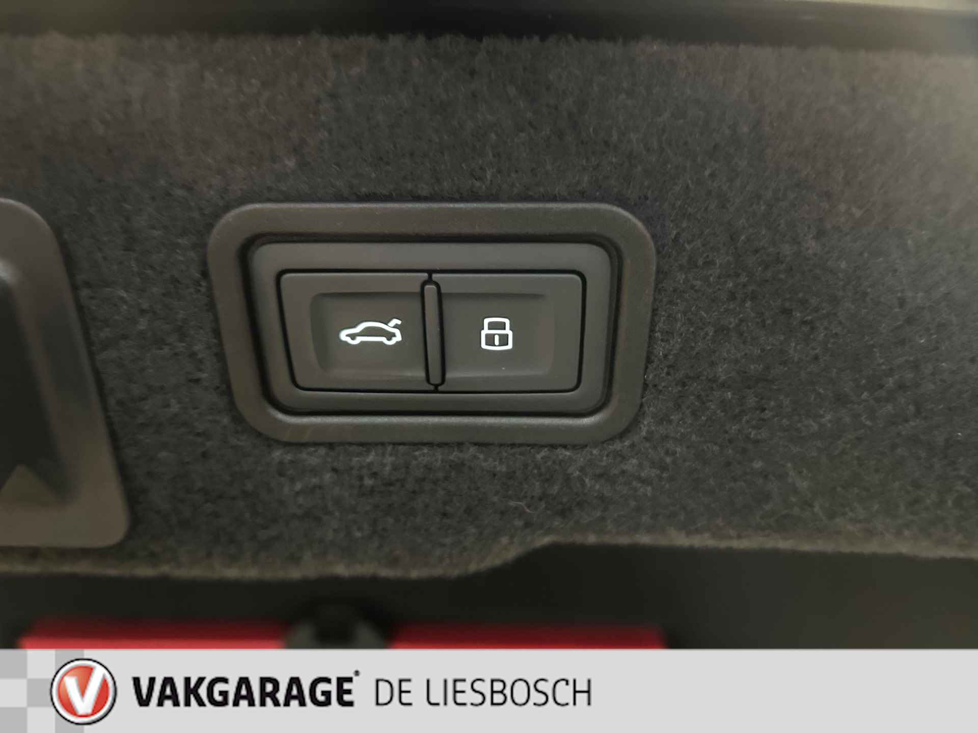 Audi A8 55 TFSI quattro / Leder / Navigatie / 20inch / B&O / stoel verwarming voor + achter. - 26/43