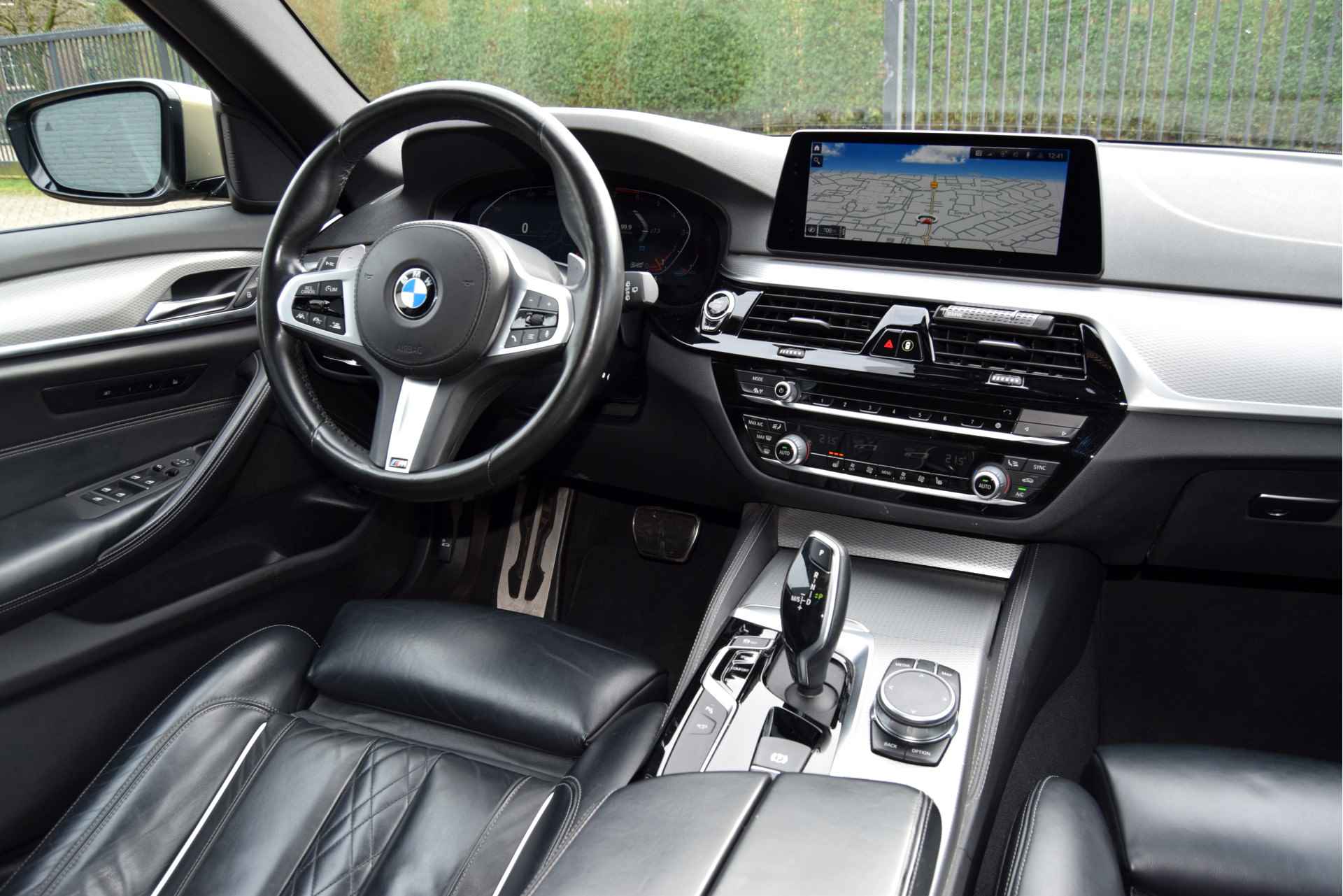 BMW 5 Serie Touring 530i High Executive M-Sport Individual Full-Options - 15/53