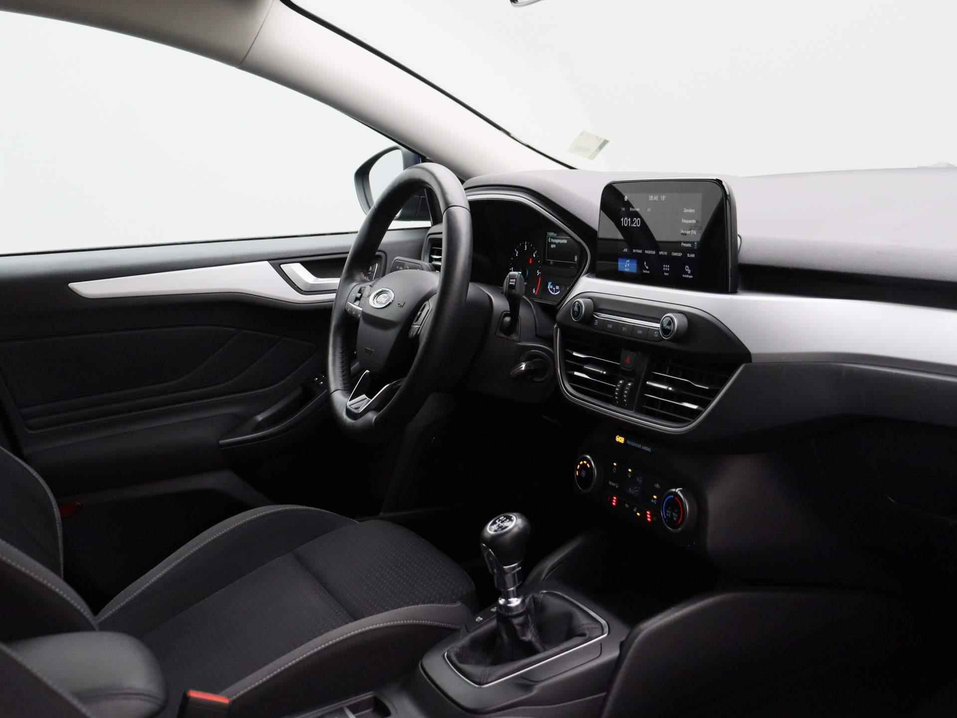 Ford Focus Wagon 1.5 EcoBlue Trend Edition | Airco | Lichtmetalen velgen | Apple carplay/ Android auto | Winterpack | - 25/33
