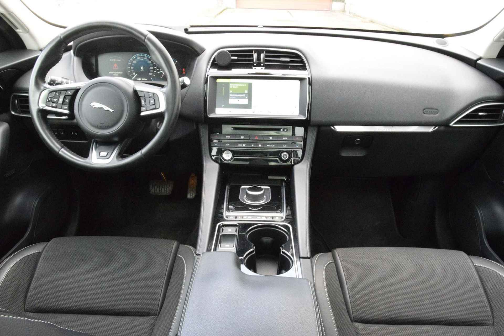 Jaguar F-Pace 3.0 TwinTurbo 300Pk R-Sport AWD | Head-Up | Pano-Schuifdak | Navi | Dode Hoek | Digital Cockpit | Aut. Achterklep | - 4/28