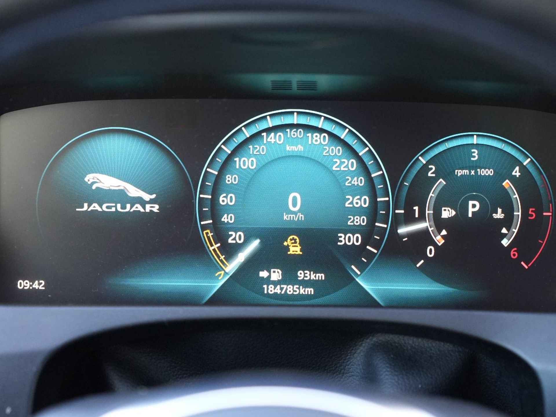 Jaguar F-Pace 3.0 TwinTurbo 300Pk R-Sport AWD | Head-Up | Pano-Schuifdak | Navi | Dode Hoek | Digital Cockpit | Aut. Achterklep | - 6/39